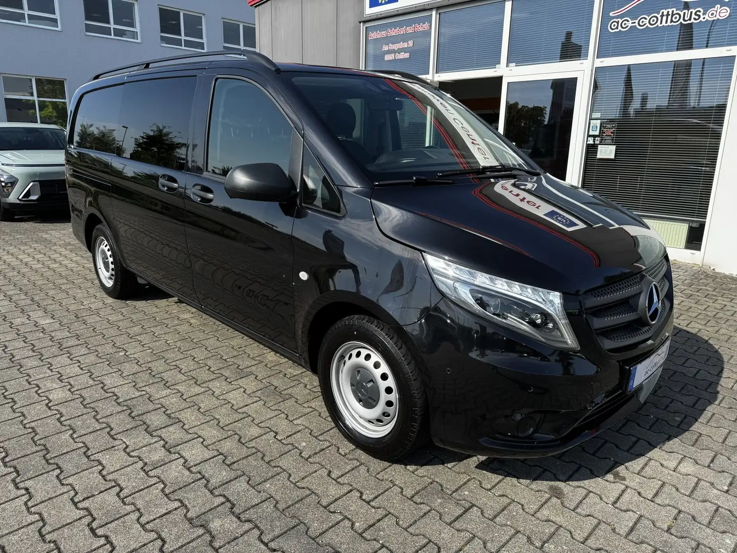 Mercedes-Benz Vito Mixto 116 CDI 7-AT lang Navi LED AHK PDCv+h Black - 1