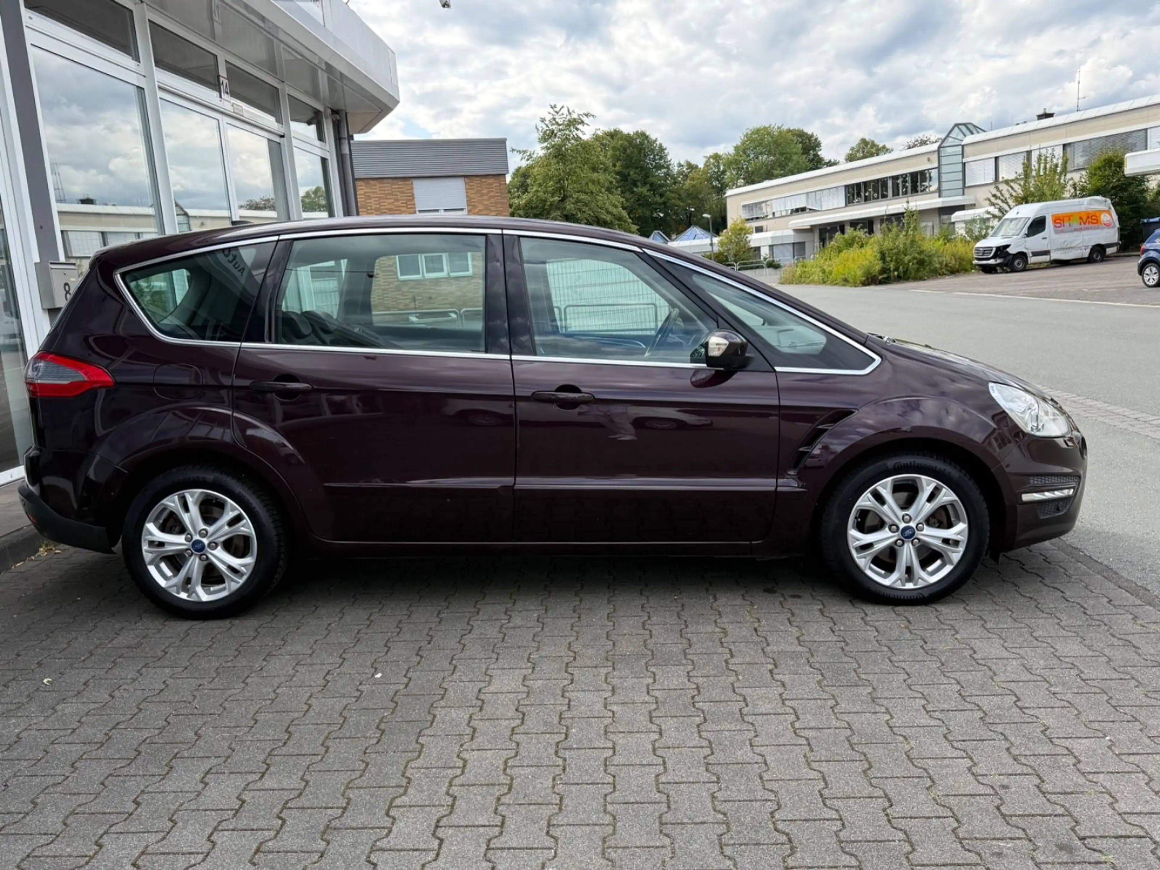 Ford S-Max S-MAX Titanium*Pano*Navi*Xenon*1-Hand* — photo 5