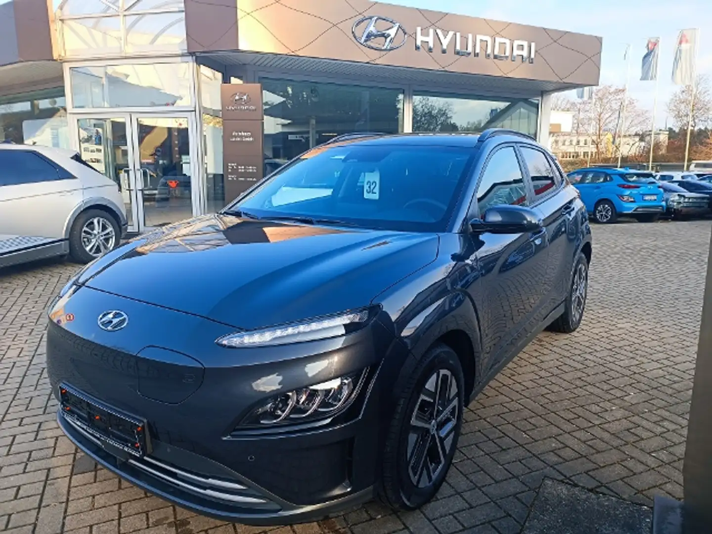 Hyundai KONA Elektro 100kW TREND-Paket, Navi Weiß - 1