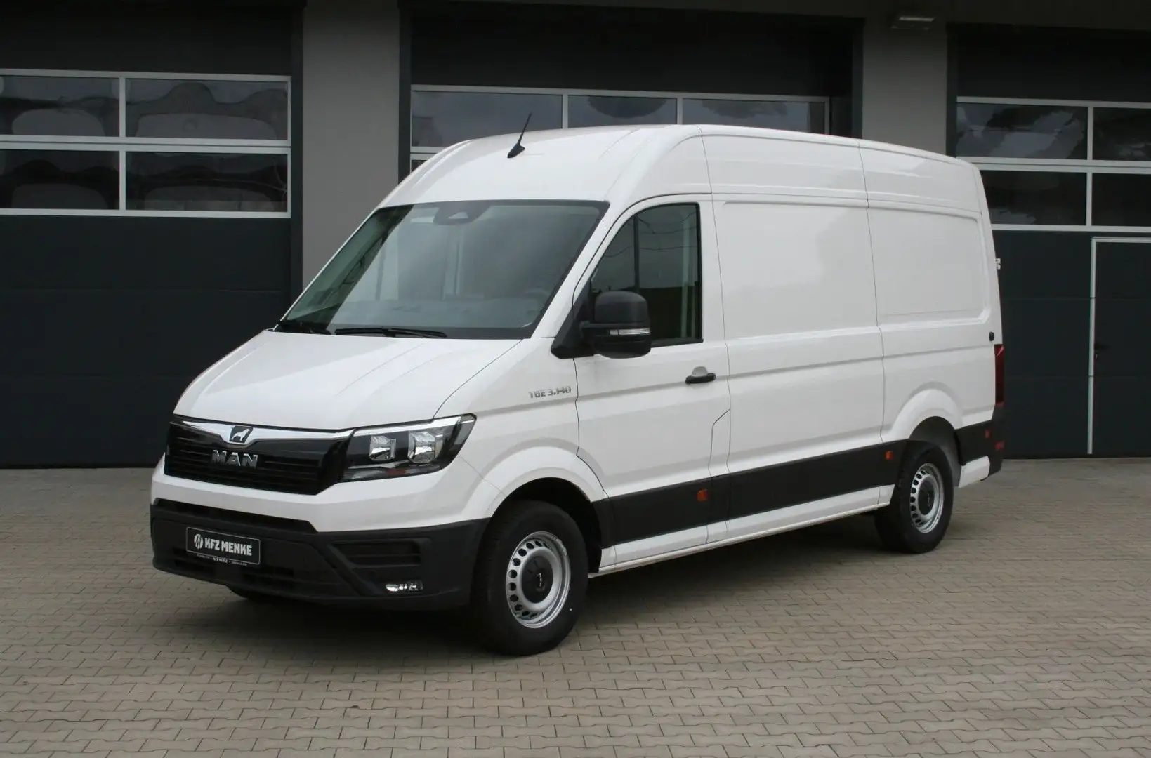 MAN TGE 3.140 Modell 2025 AHK/Kam./Navi/Assist/PDC Weiß - 1