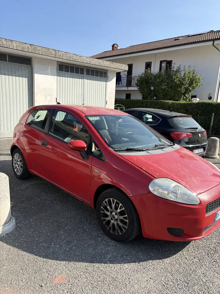Fiat Grande Punto 3p 1.3 mjt 16v Dynamic 75cv — photo 1 of 7