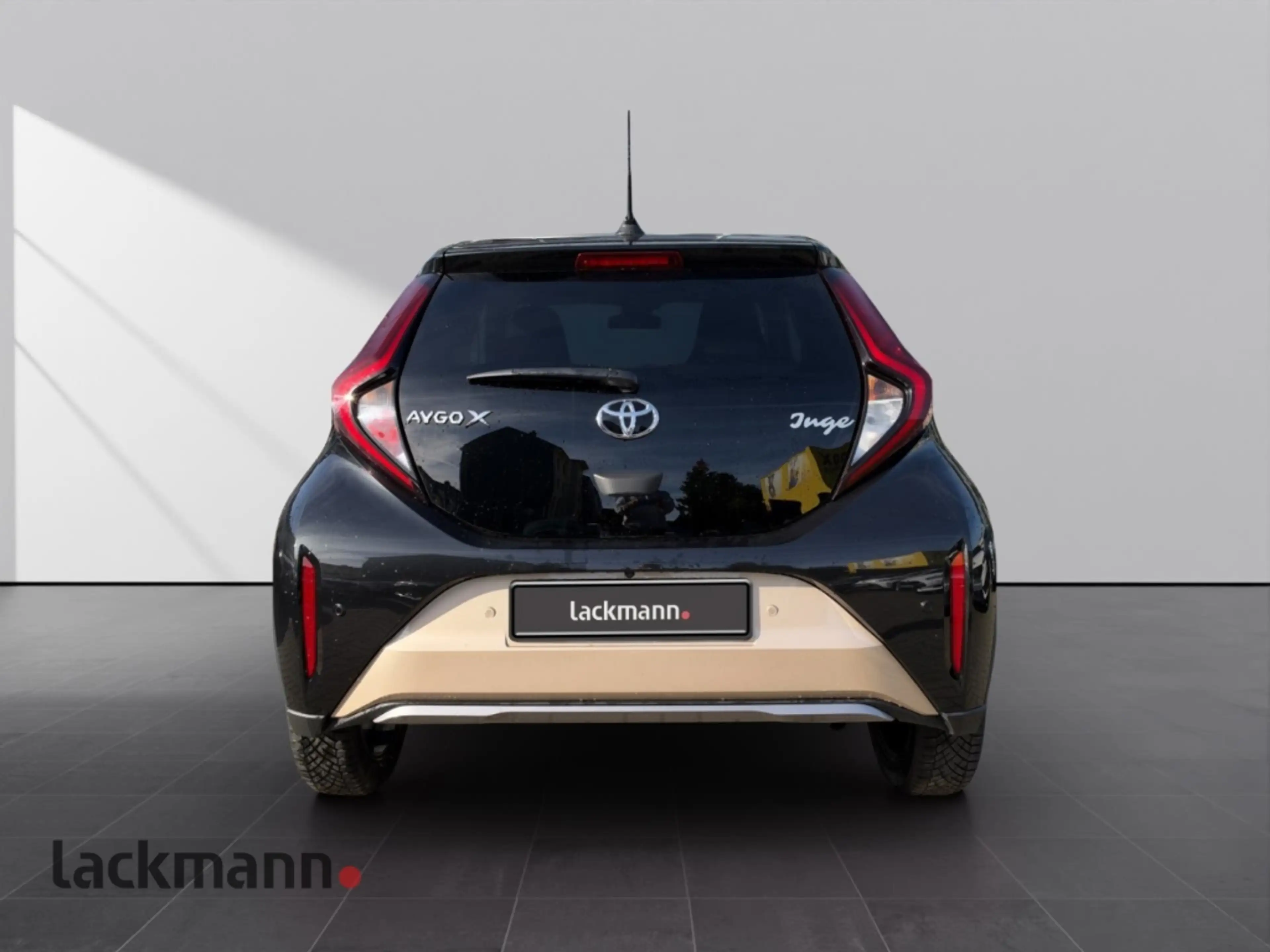 Toyota Aygo X Explore CVT*JBL*Teilleder*EPH*Allwetter* — photo 6