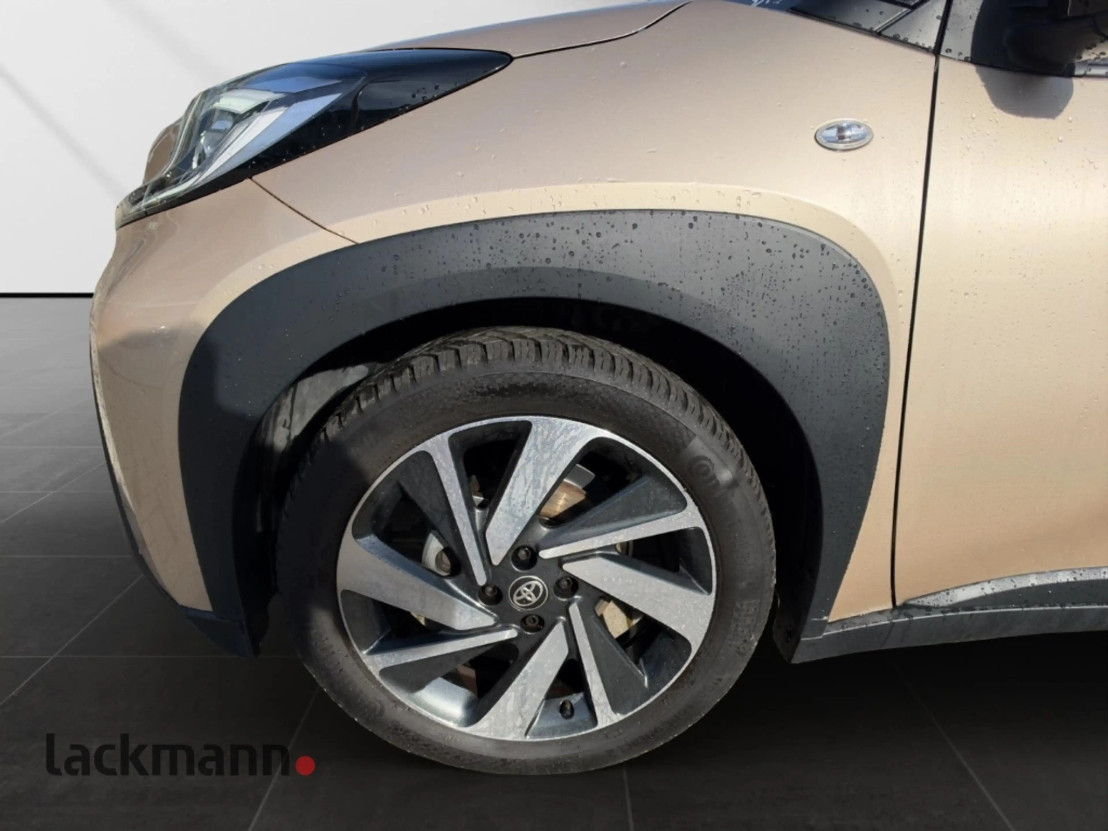 Toyota Aygo X Explore CVT*JBL*Teilleder*EPH*Allwetter* — photo 15
