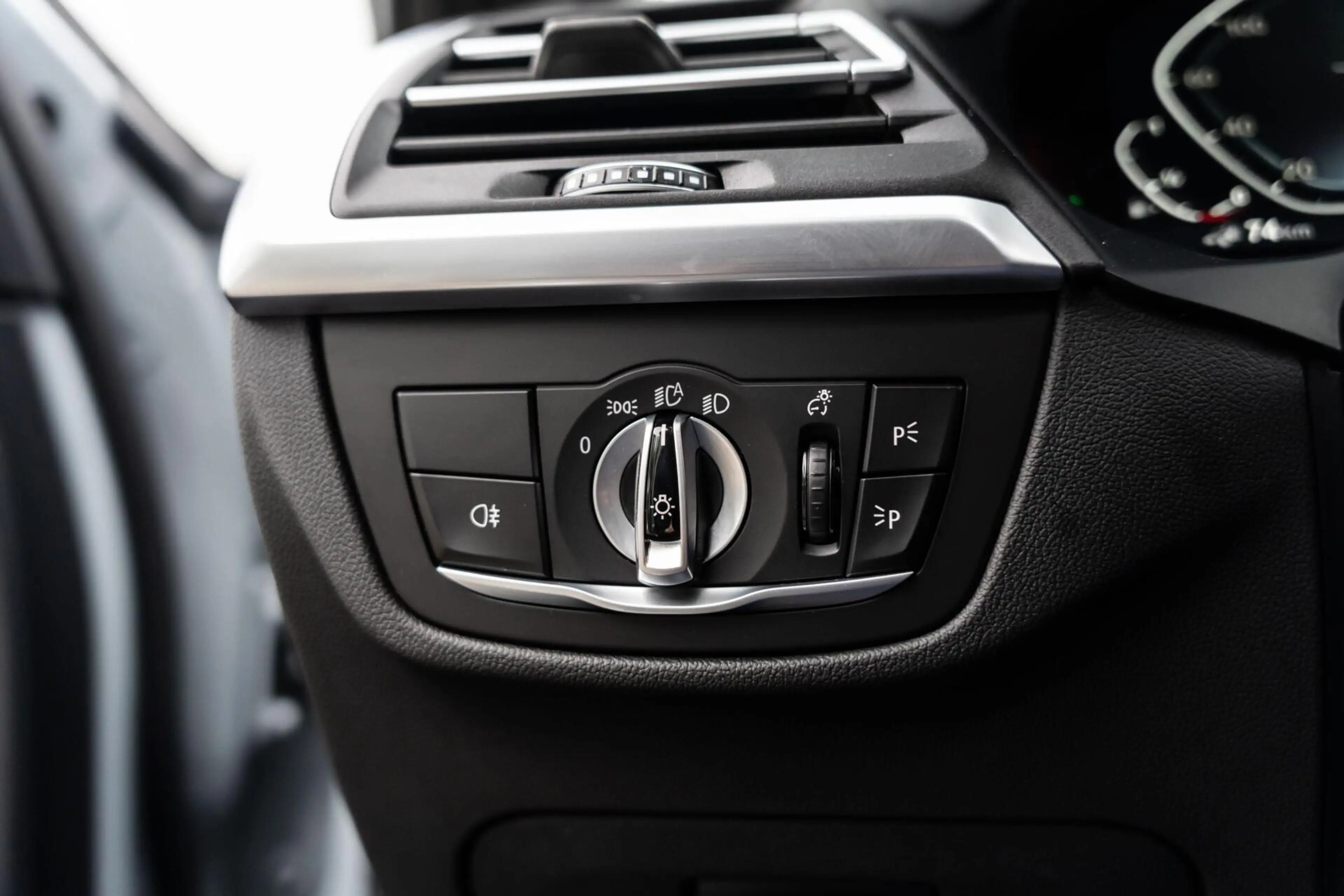 BMW X3 XDrive30e M-sport M Zetels Pano HU H&K Trekhaak — photo 49