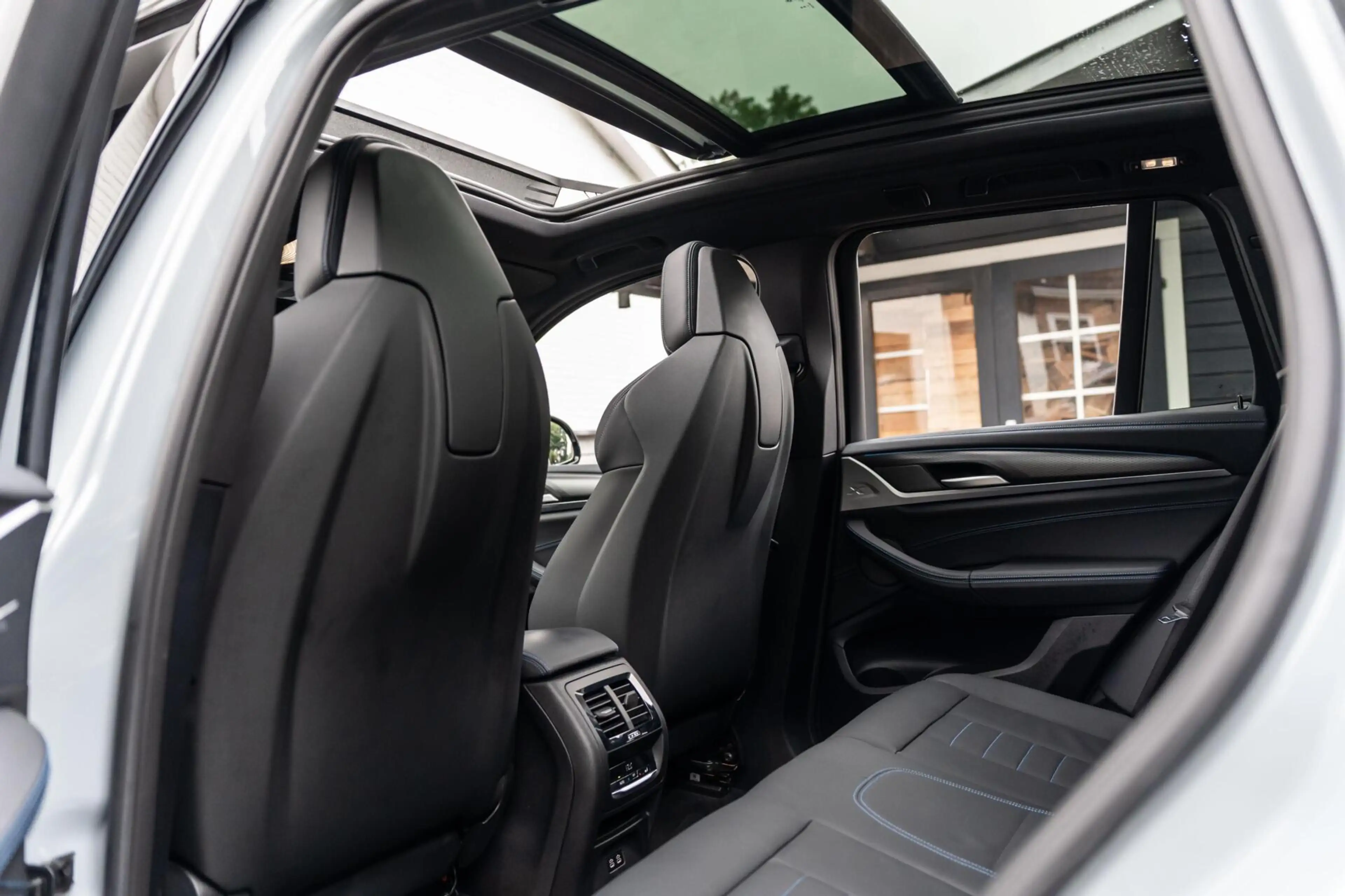 BMW X3 XDrive30e M-sport M Zetels Pano HU H&K Trekhaak — photo 23