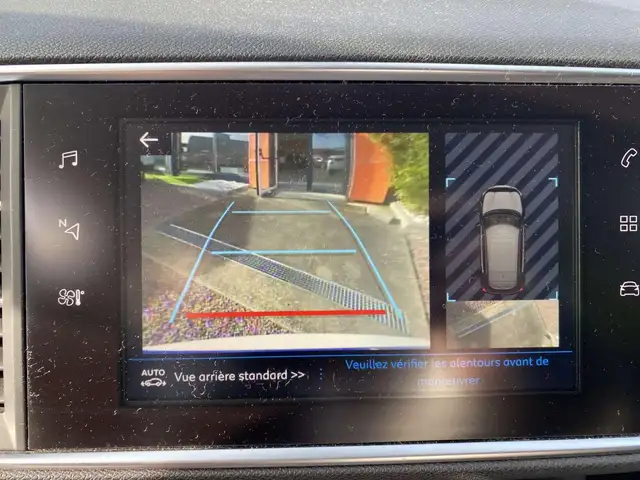 Peugeot 308 view 18