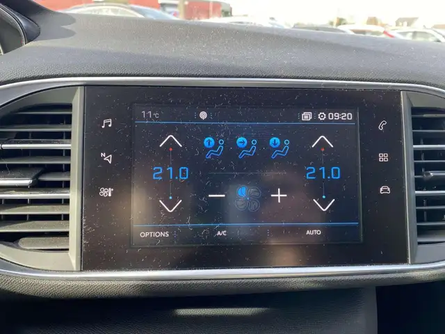 Peugeot 308 view 12