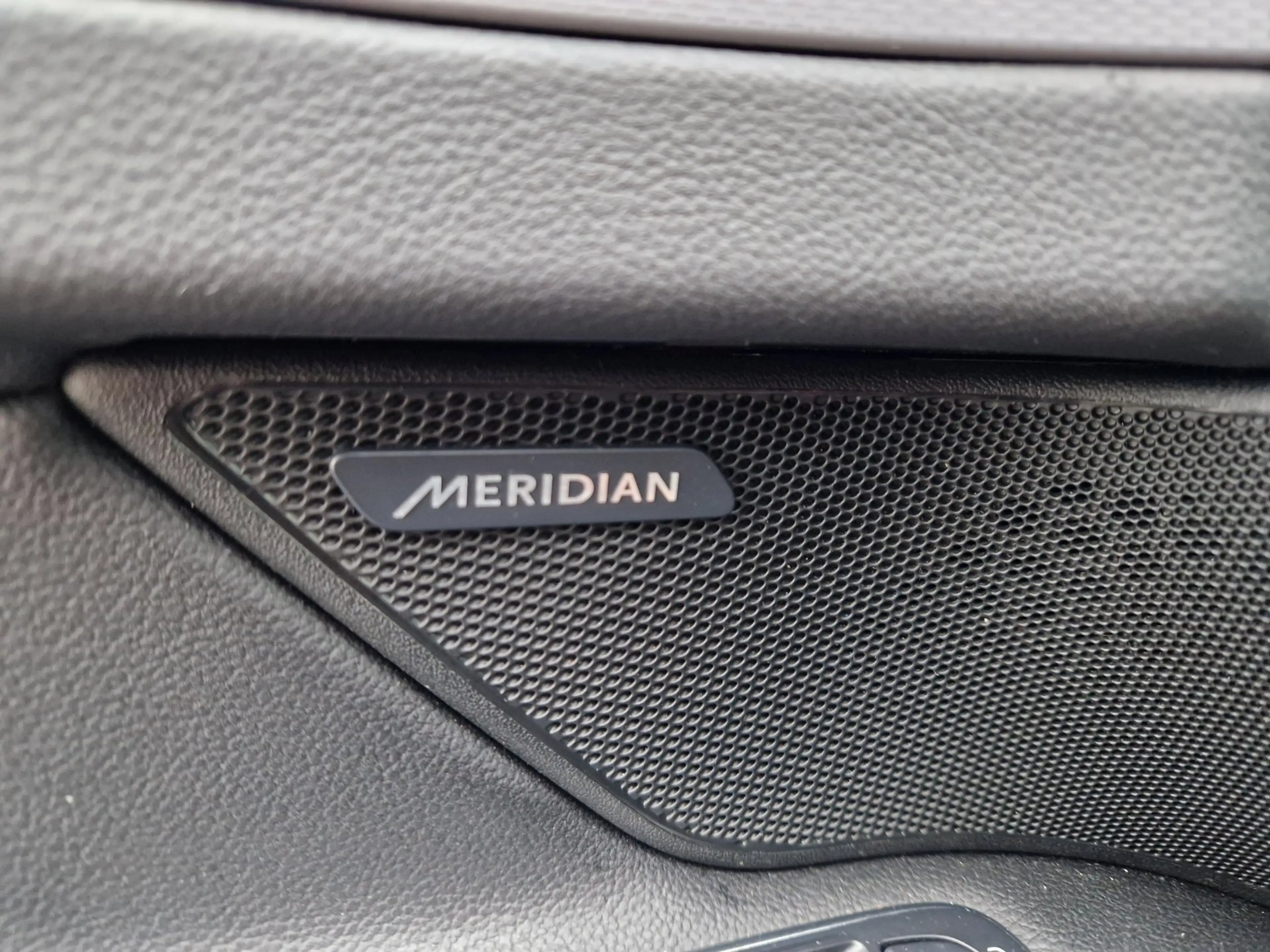Jaguar XF 2.0d R Sport /Org NL /NAP — photo 16