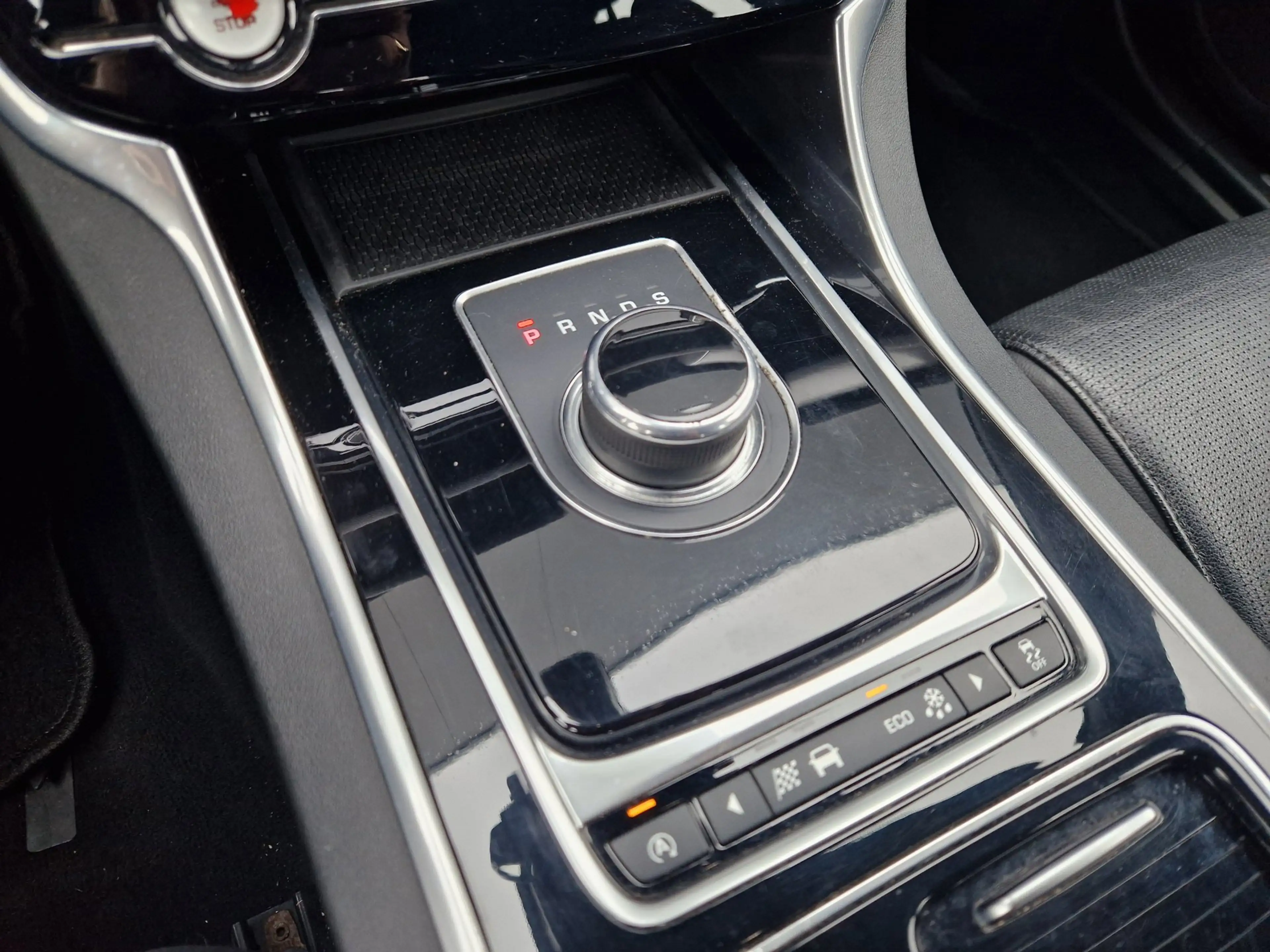 Jaguar XF 2.0d R Sport /Org NL /NAP — photo 30
