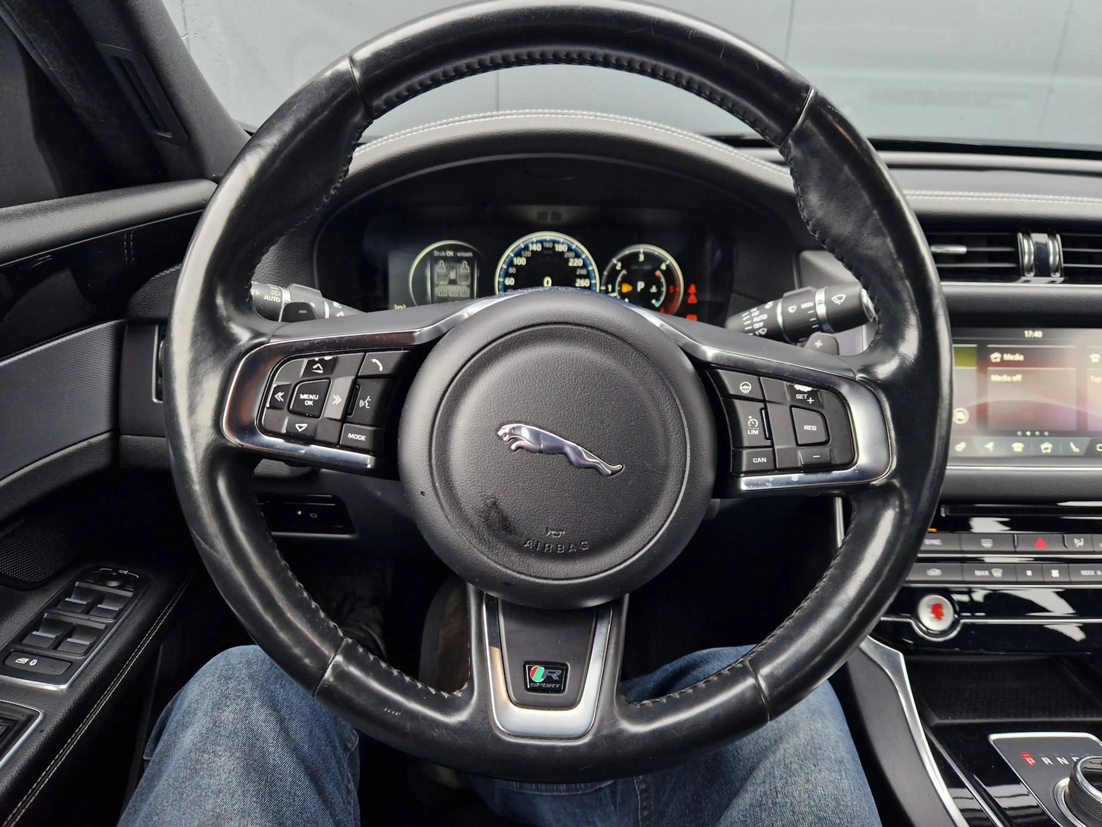 Jaguar XF 2.0d R Sport /Org NL /NAP — photo 6