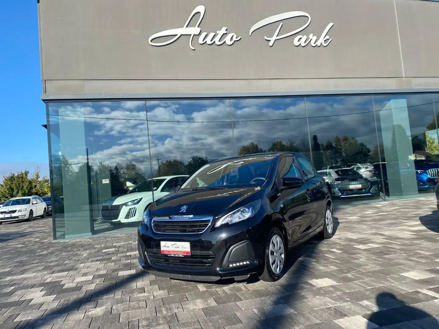 Peugeot 108 VTi 72 3 porte Active Nero - 1