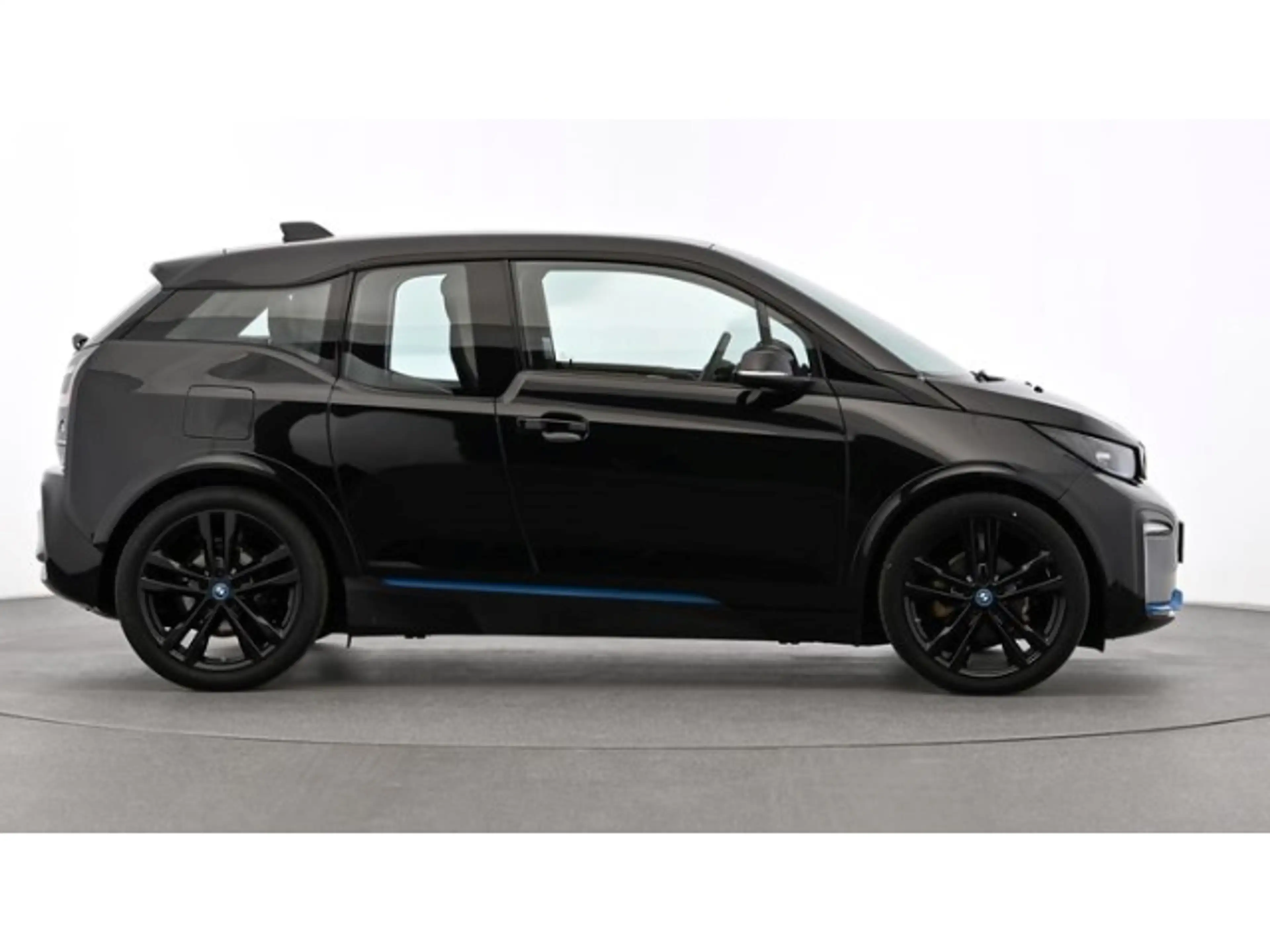 BMW i3 s 120Ah +TEILLEDER+NAVI-PRO+SHZ+CAM+DAB+HIFI-HK — photo 6
