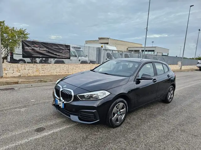 BMW 116 d 5p. Business Advantage