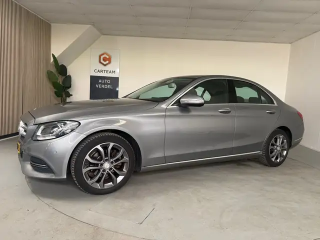 Mercedes-Benz C 180