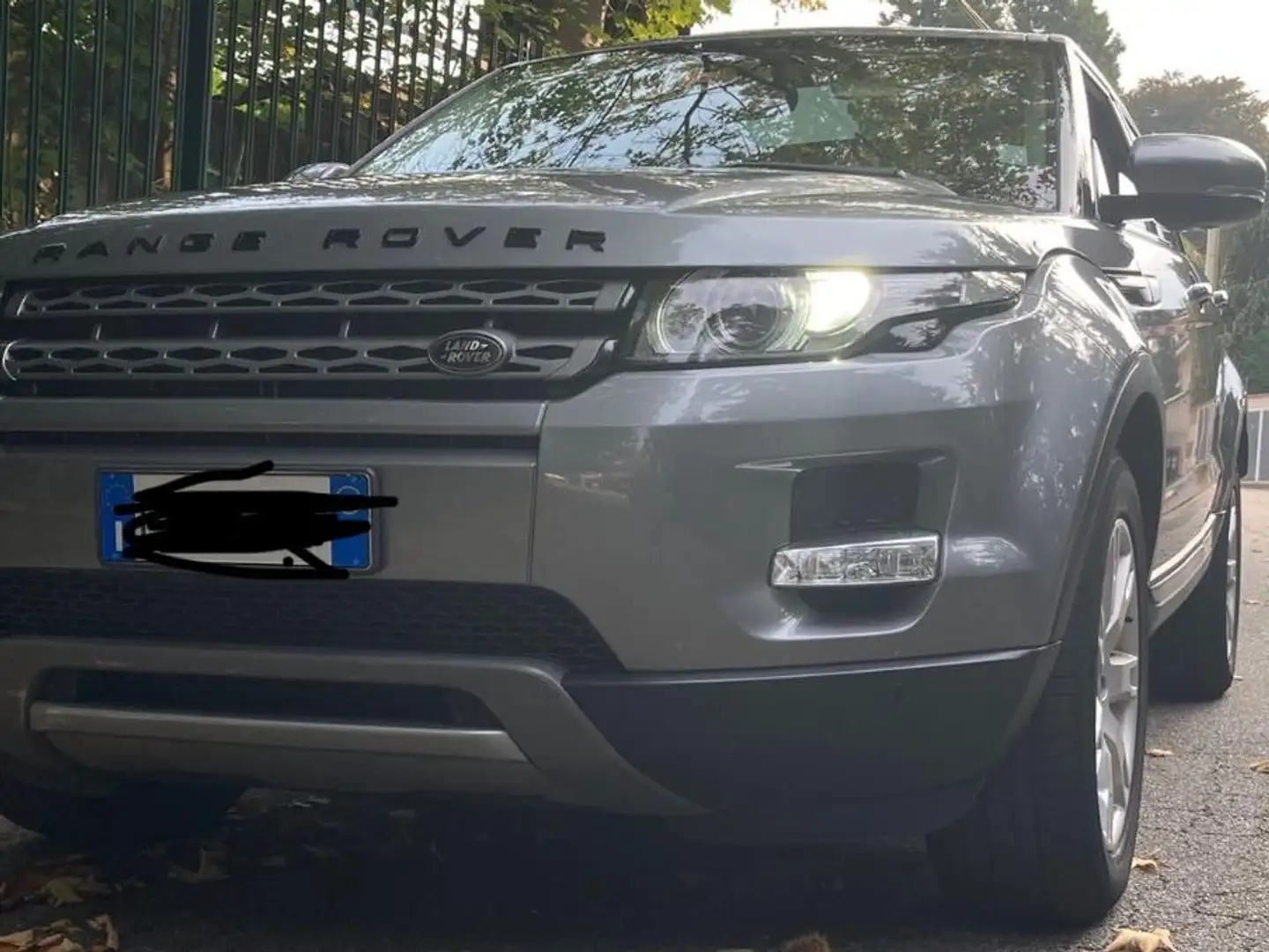 Land Rover Range Rover Evoque Range Rover Evoque 5p 2.2 td4 Prestige 150cv Grigio - 2