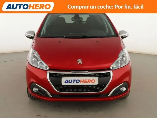 Peugeot 208 view 9