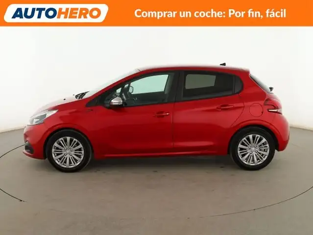 Peugeot 208 view 3