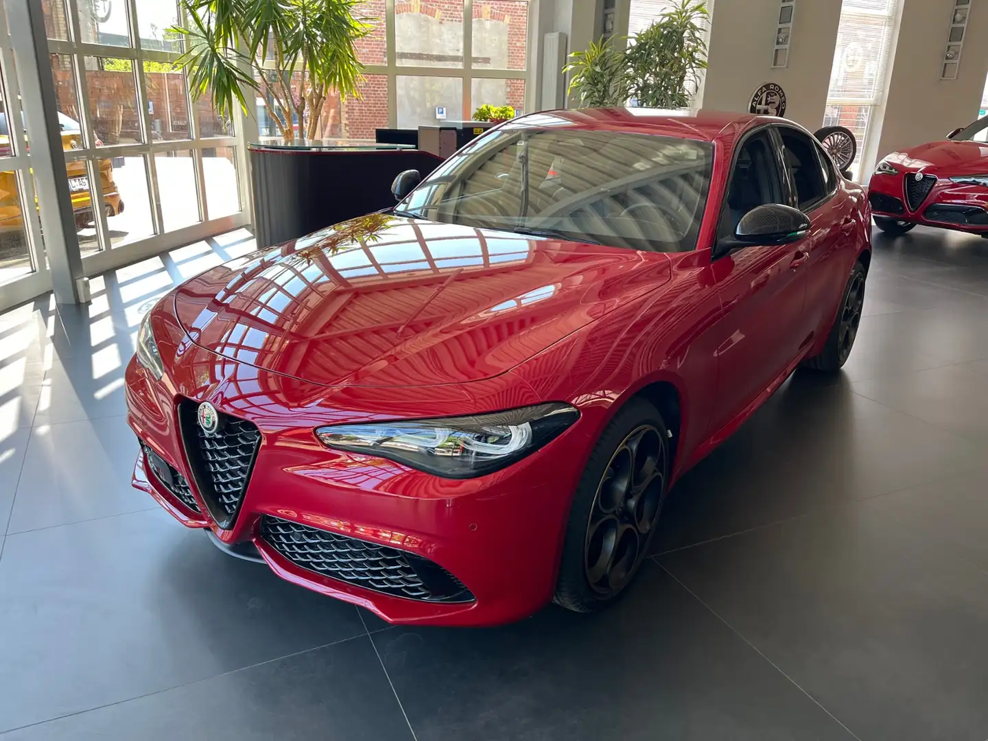 Alfa Romeo Giulia Intensa 2.0l TB Q4 Rosso Alfa Rouge - 2