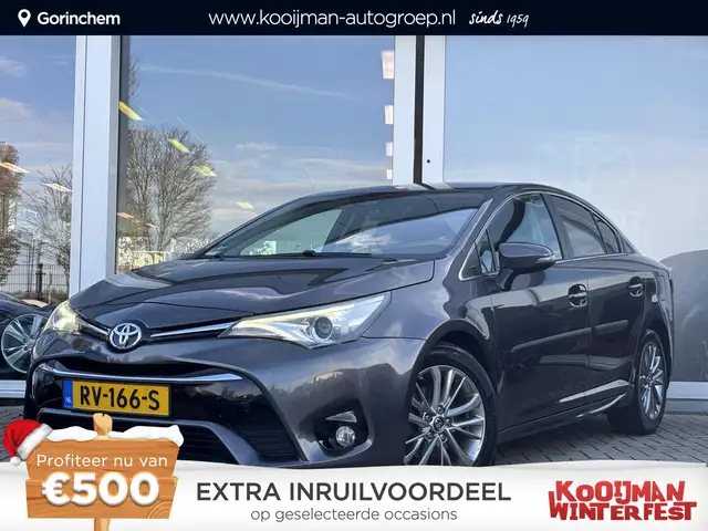 Toyota Avensis 1.8 VVT-i Executive | Navigatie | Stoelverwarming