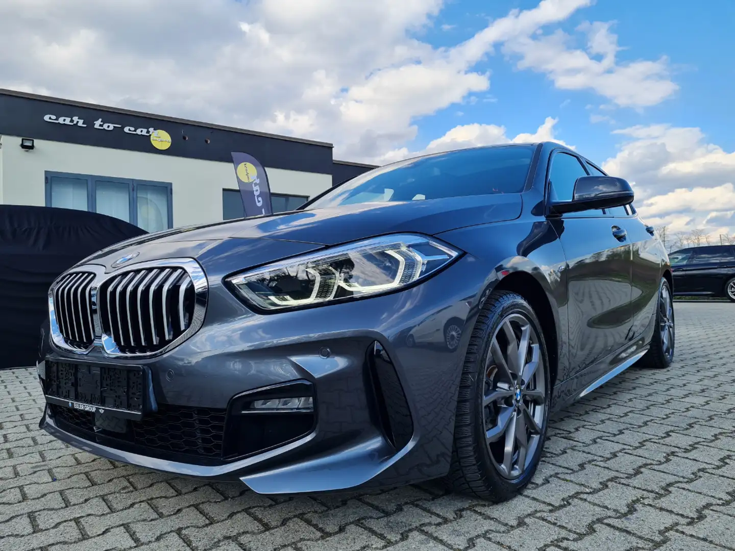 BMW 118 diesel Serie 1       (F40)  5p. Msport AUTOMATICO Grigio - 1