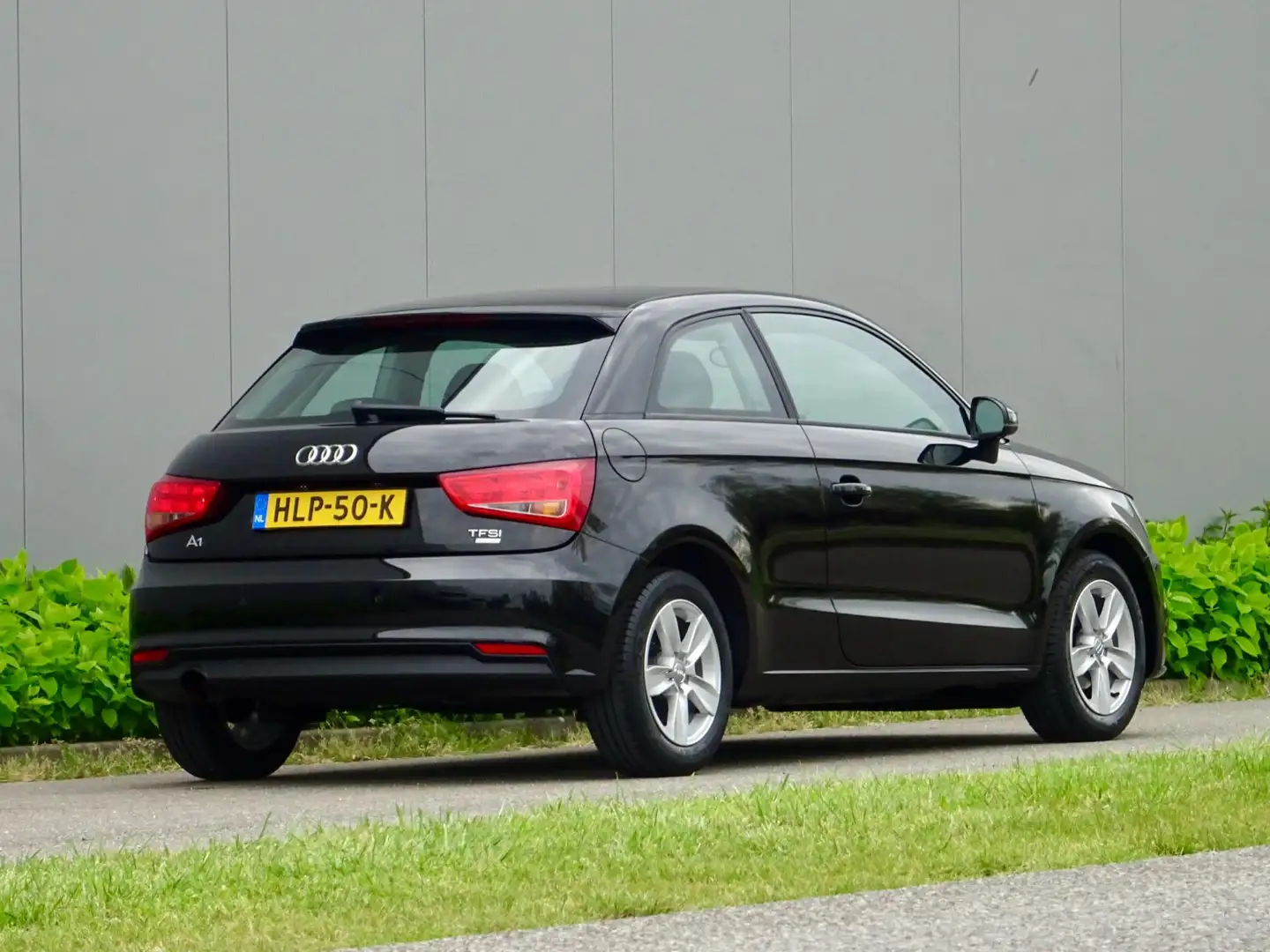 Audi A1 Sportback 1.0 TFSI Sport Pro Line // Navi // Nieuw Noir - 2
