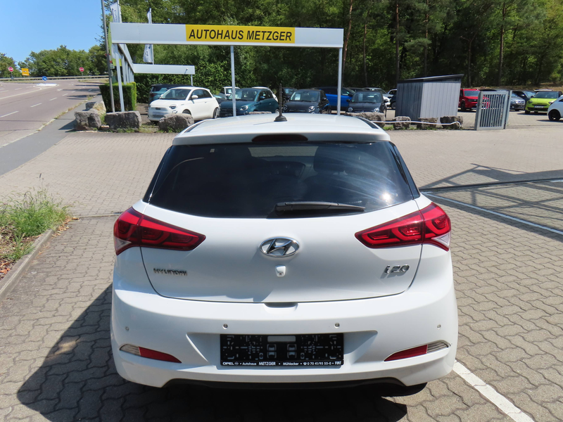 Hyundai i20 YES! Plus 1,0  88kW(120PS) — photo 6
