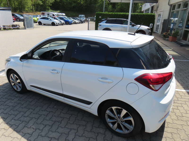 Hyundai i20 YES! Plus 1,0  88kW(120PS) — photo 8