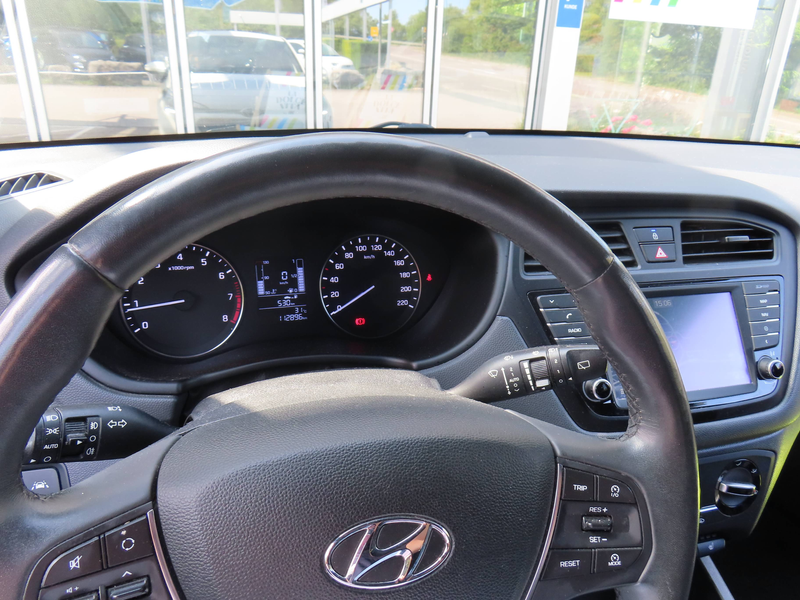 Hyundai i20 YES! Plus 1,0  88kW(120PS) — photo 12