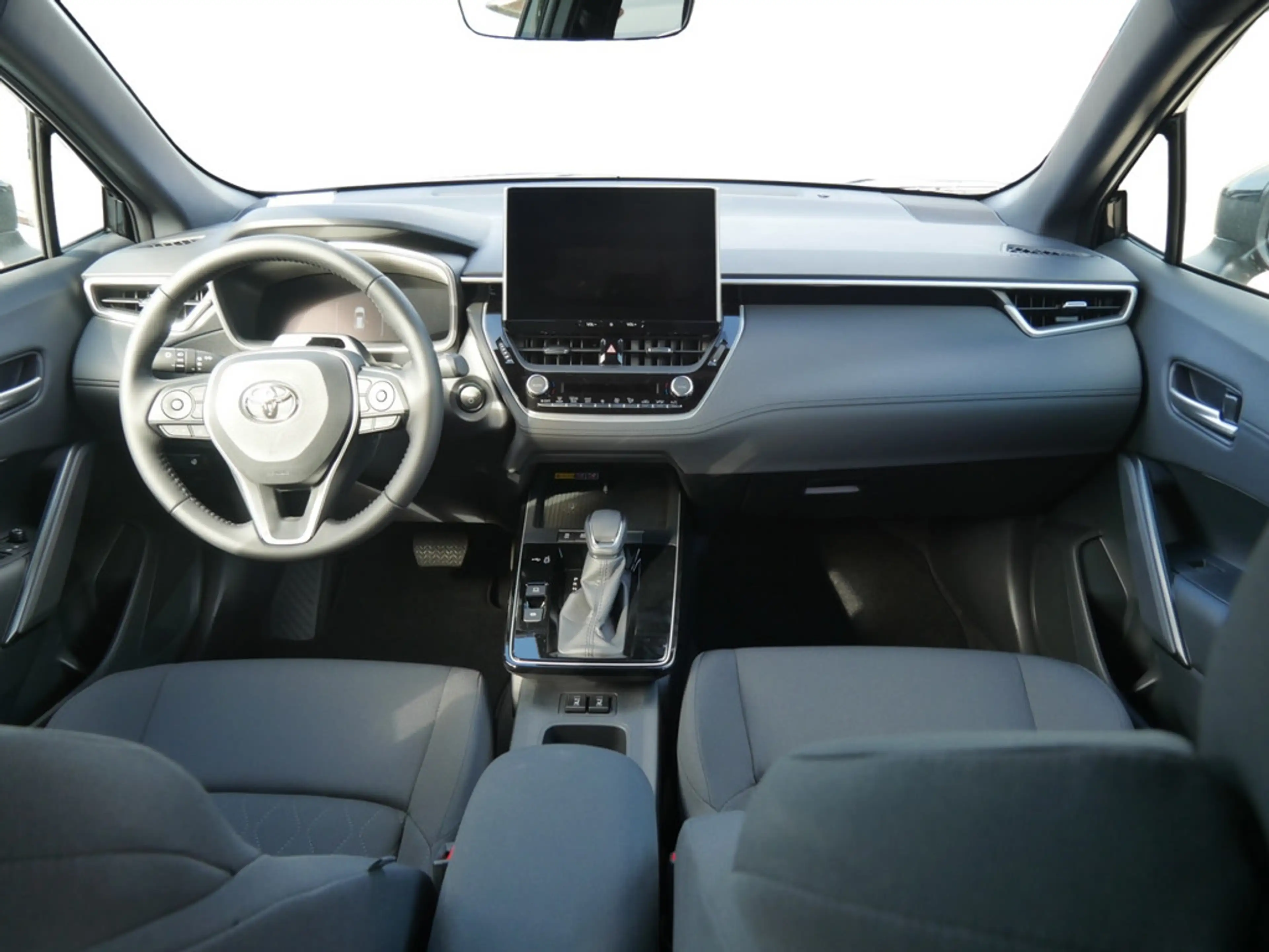 Toyota Corolla Cross 2.0 Hybrid Style Comfort Modell 2026 — photo 11
