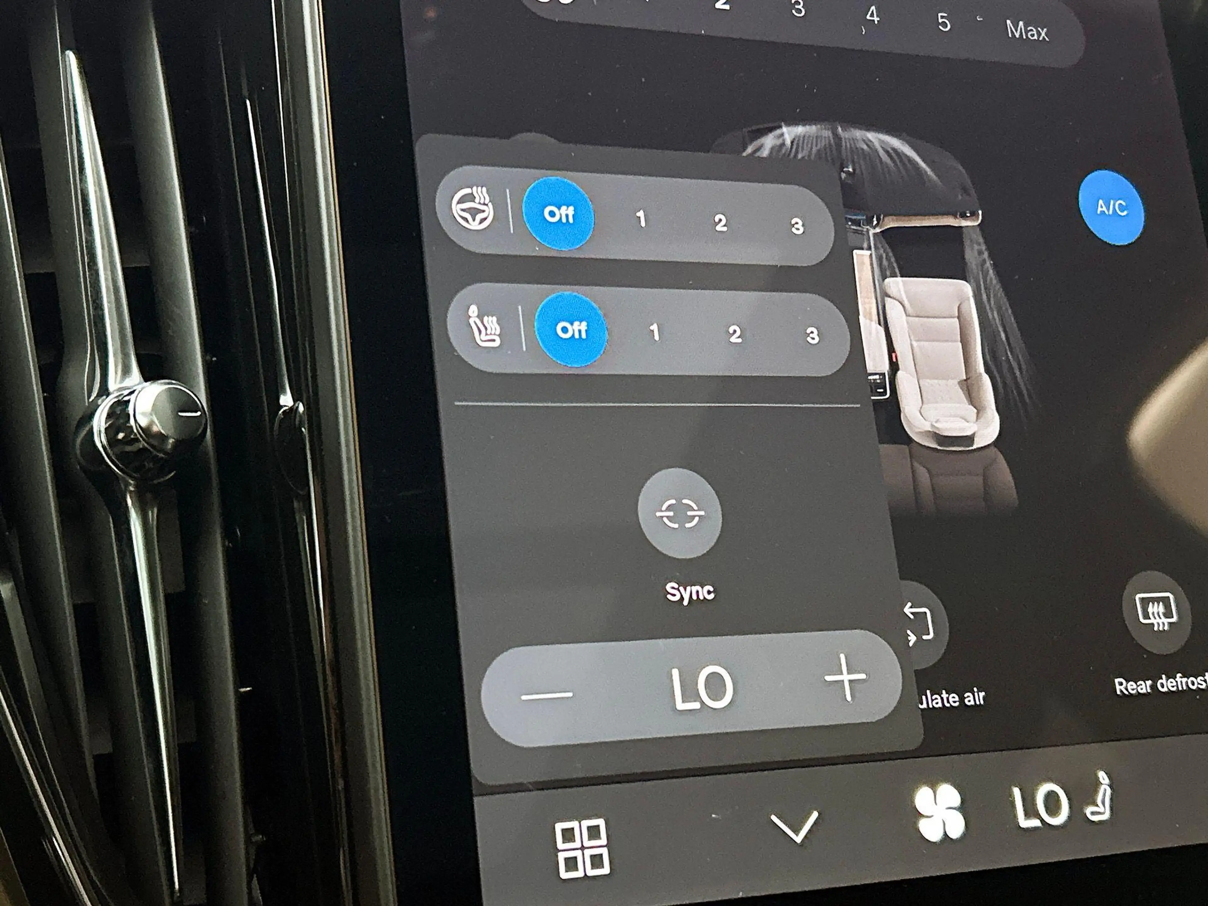 Volvo XC60 2.0 T6 Plug-in hybrid AWD Ultra Dark | Luchtvering — photo 8