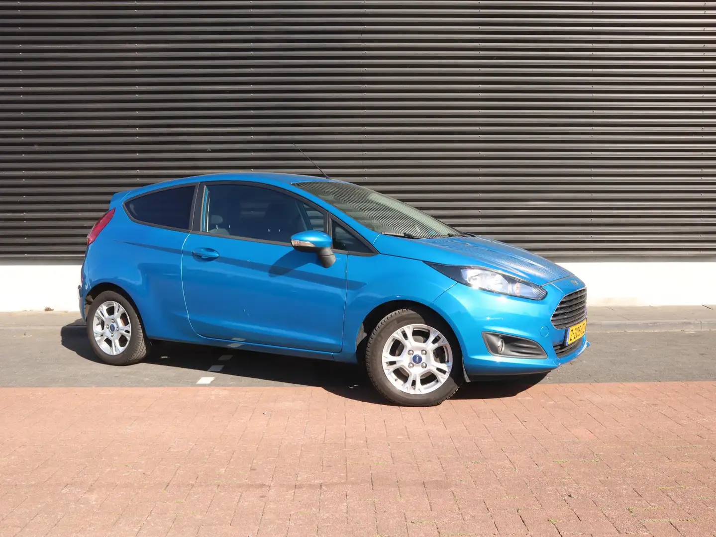 Ford Fiesta 1.0 EcoBoost Titanium | Airco | Stoelverwarming | Синій - 2