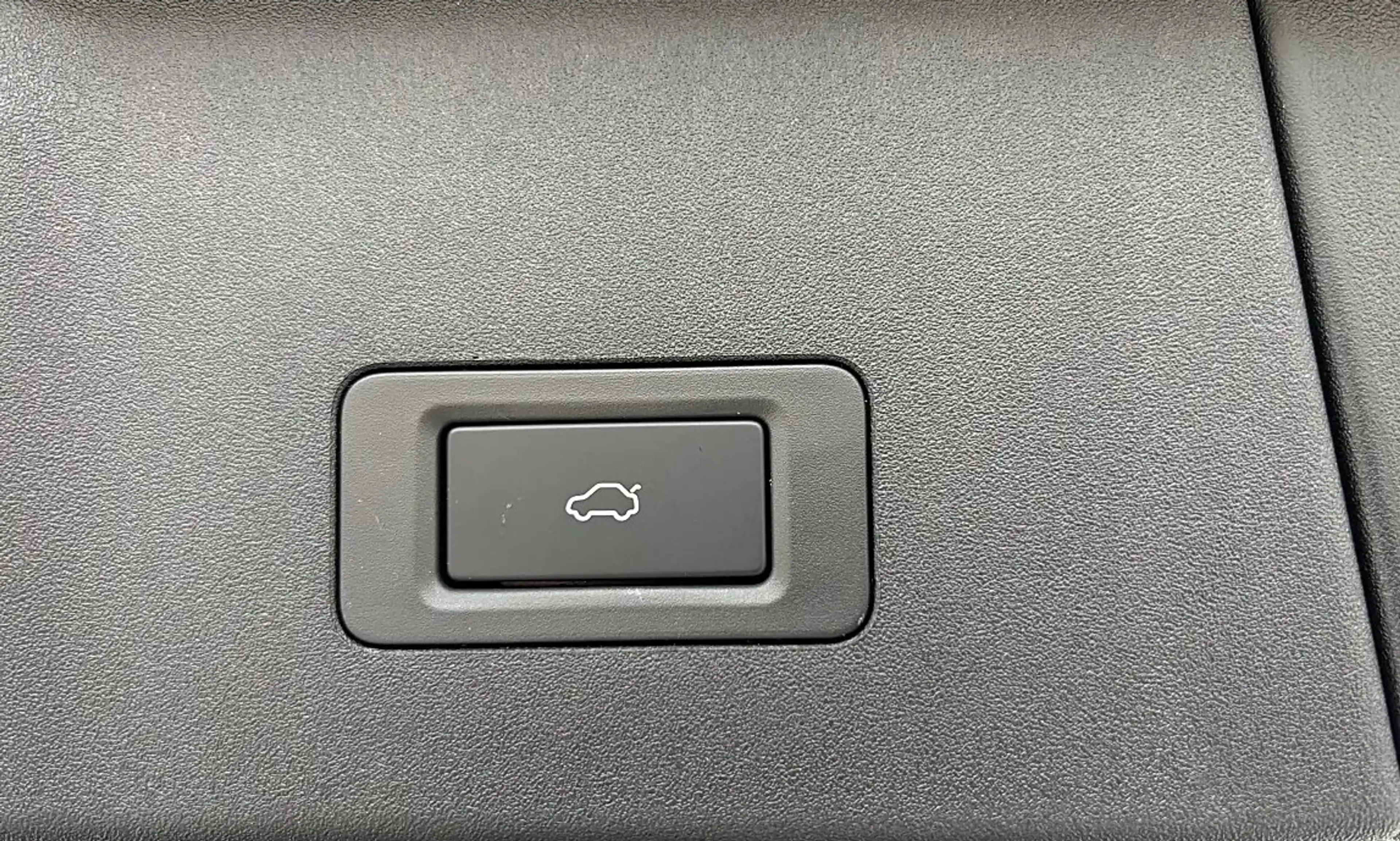 Omoda 9 PHEV 1.5TGDi Premium Line AWD — photo 15