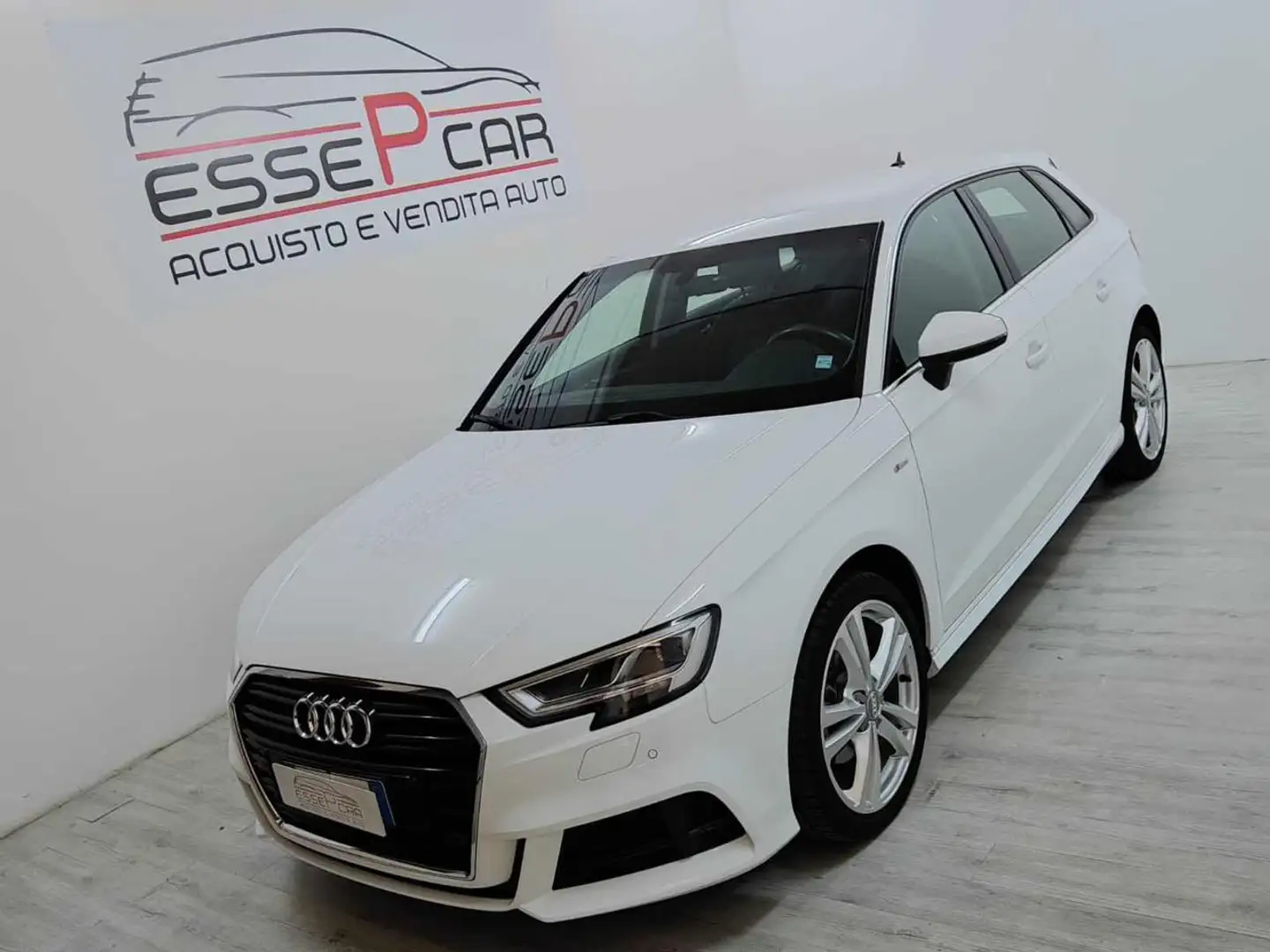 Audi A3 SPB 30 TDI Admired 38.000KM Blanc - 1