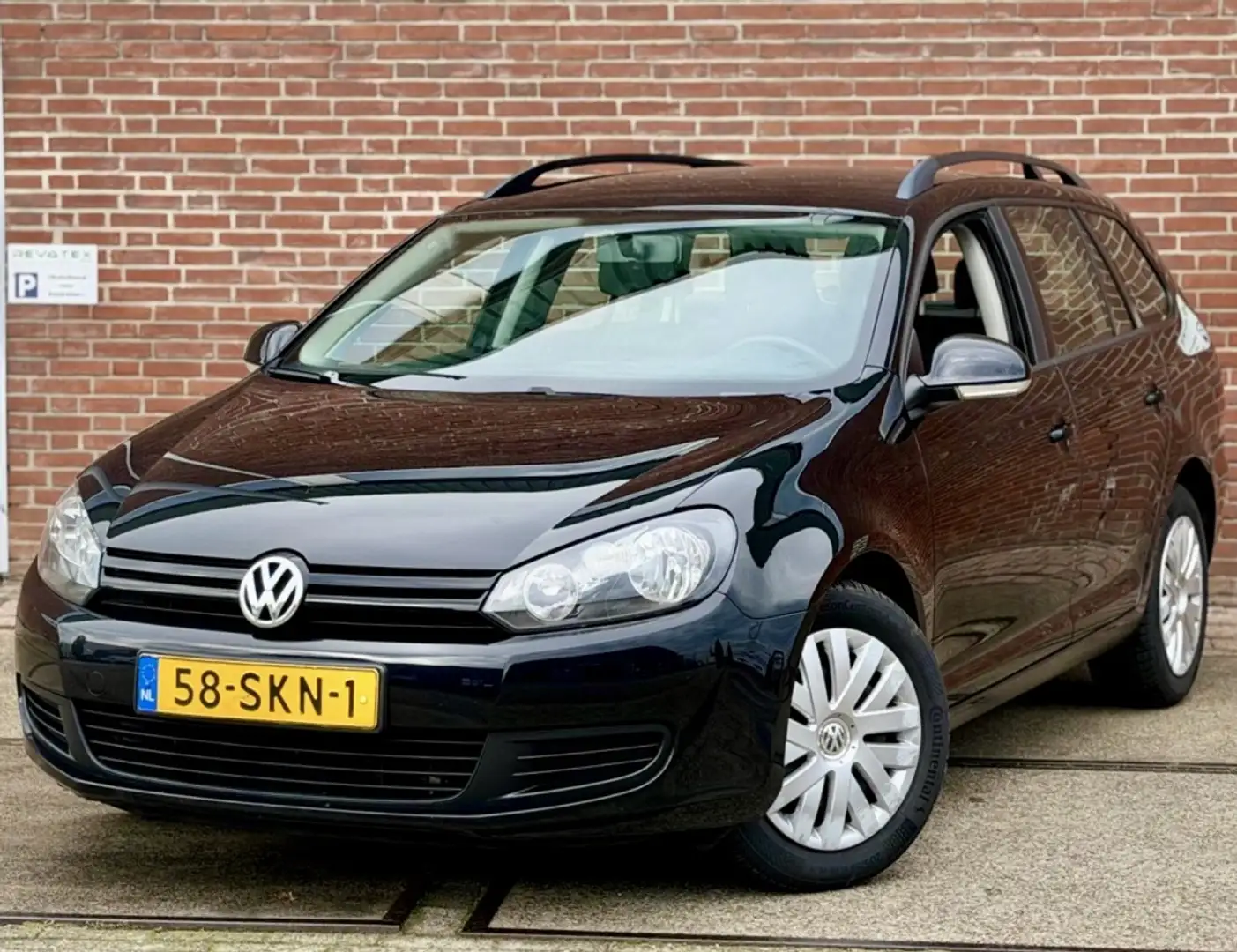 Volkswagen Golf Variant 1.2 TSI Trendl. Bl.M |Clima |CruiseC |Nieuwe APK Schwarz - 1
