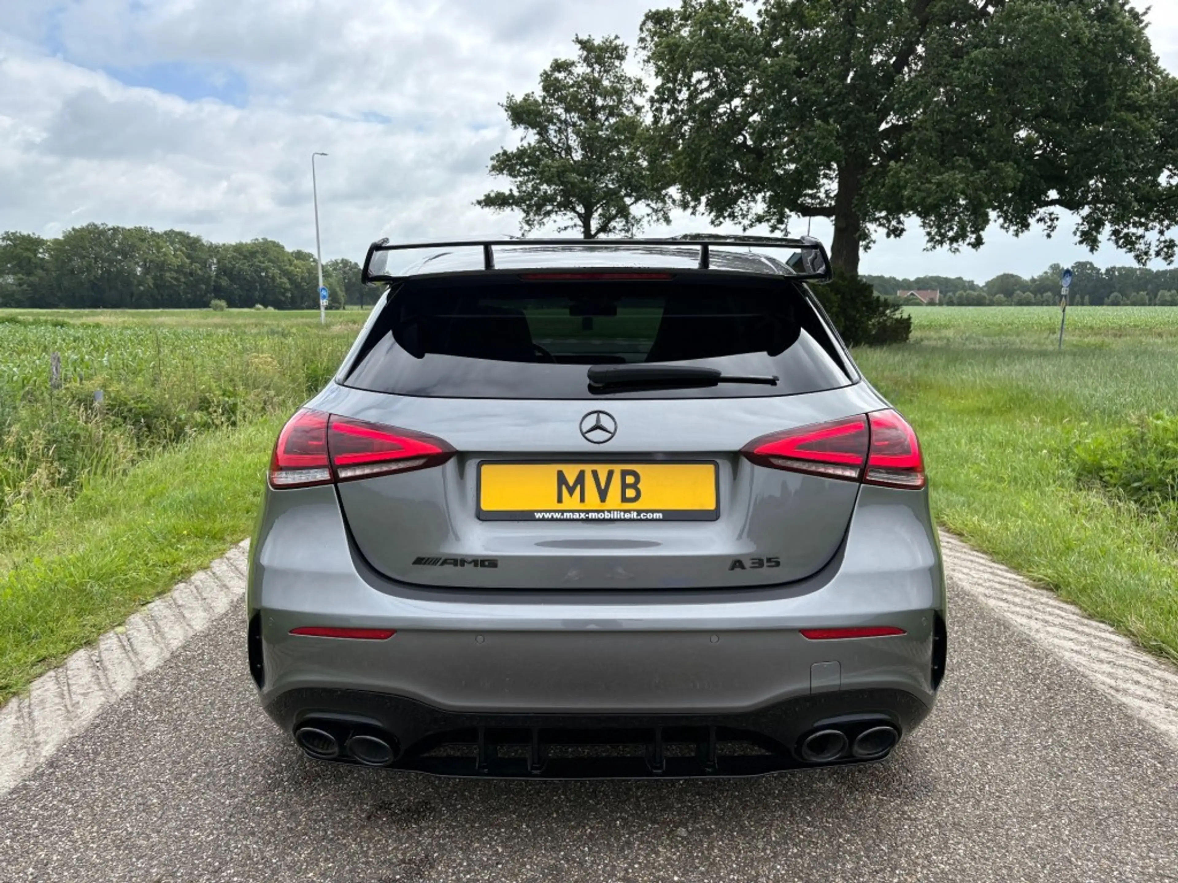 Mercedes-Benz A 35 AMG A35 AMG 4 MATIC / PANO / BURMESTER / CAMERA / VOSS — photo 4