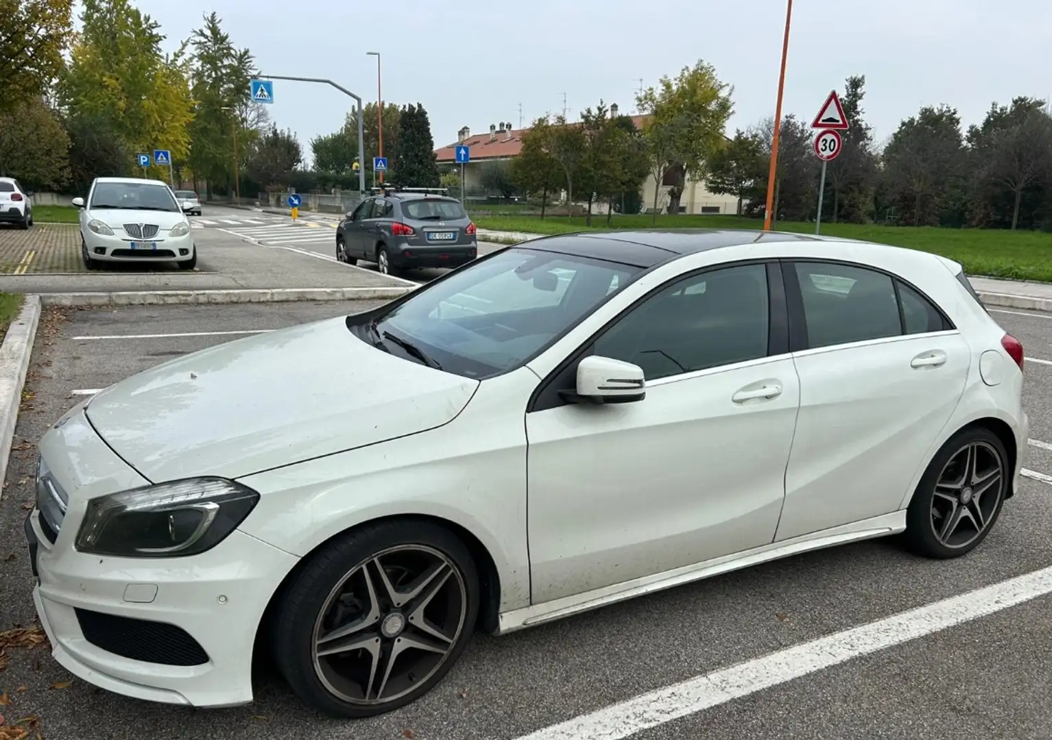 Mercedes-Benz A 180 A 180 cdi (be) Premium . FULL OPT, Tetto apribile Bianco - 1