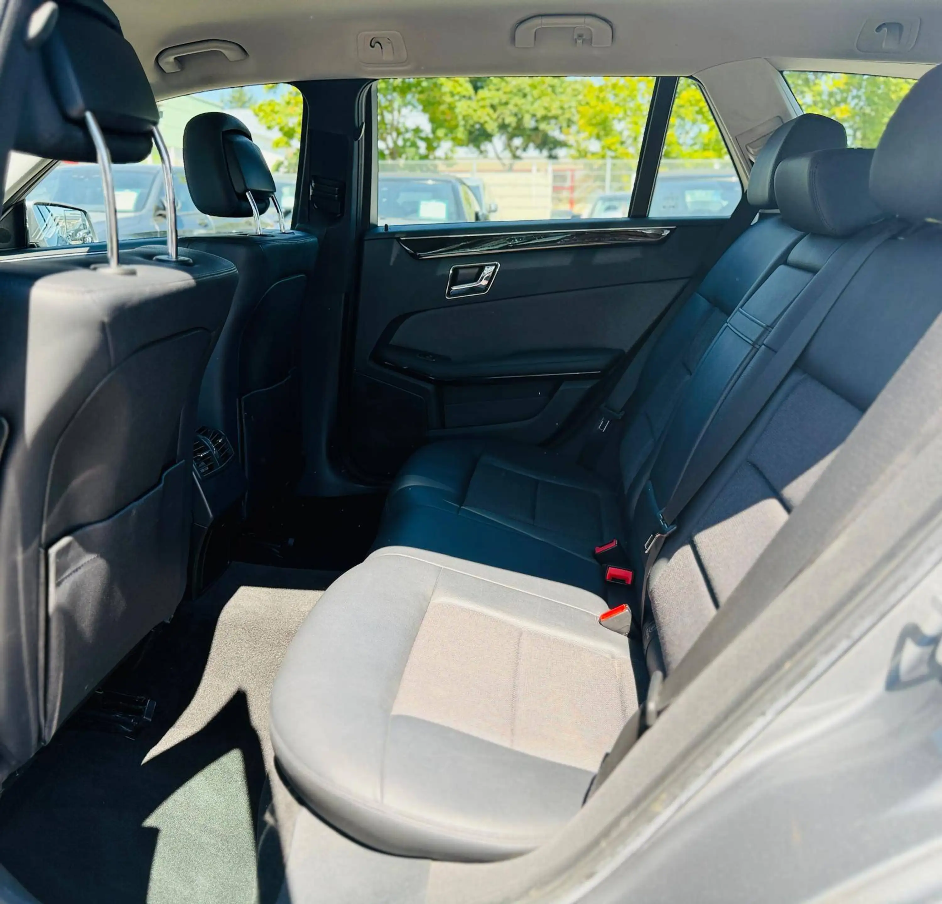 Mercedes-Benz E 350 E 350 CDI BlueEfficiency 4Matic TÜV 09/27 — photo 7