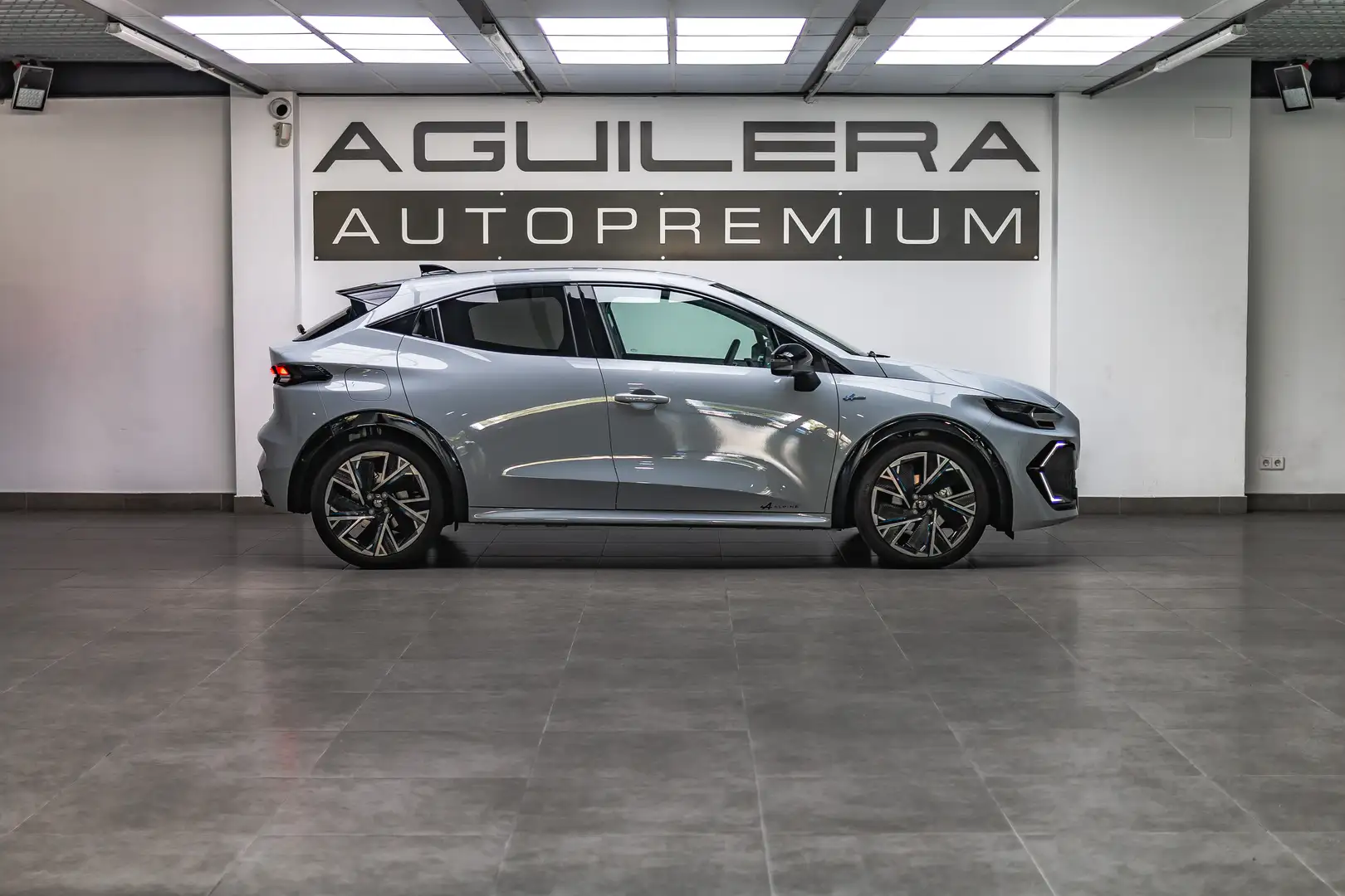 Renault Clio Full Hybrid E-TECH Esprit Alpine117kW Gris - 2