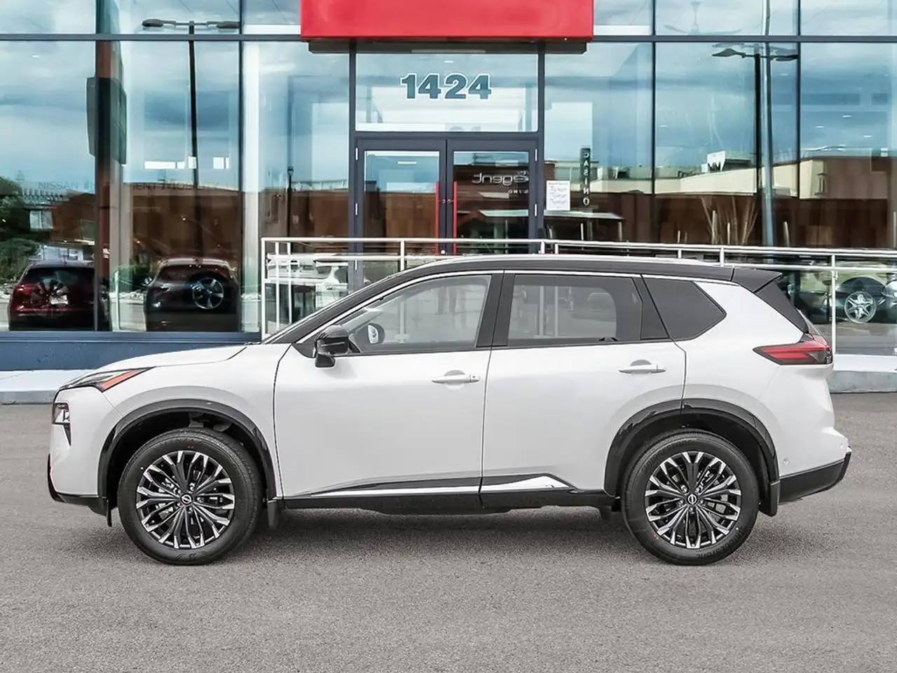 Nissan Rogue снимка Nissan Rogue