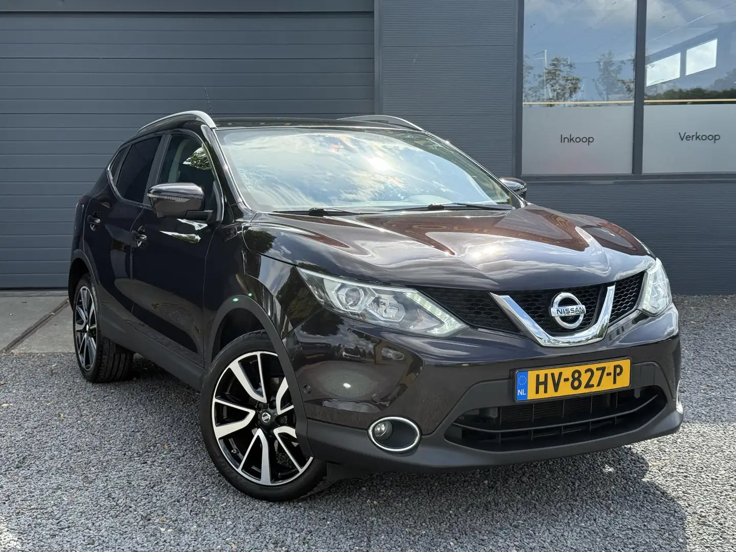 Nissan Qashqai 1.2 Tekna 1e Eigenaar,115pk,Navi,Clima,Pano,Camera Paars - 2