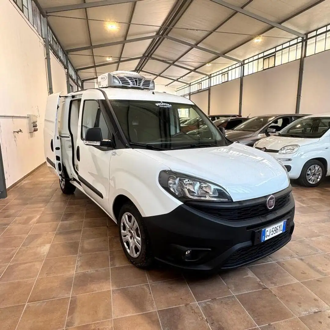 Fiat Doblo 1.6mjt 105cv FRIGO Anno 2022 Bianco - 1