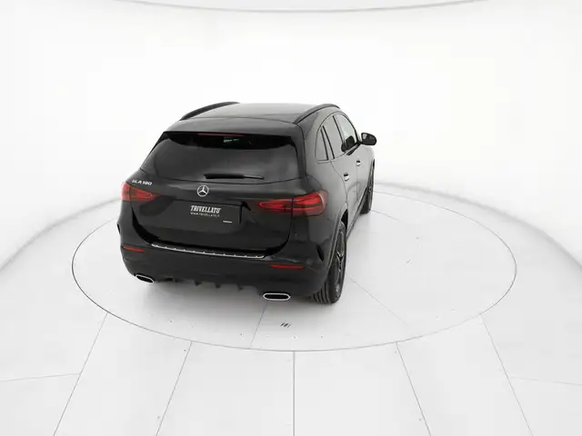 Mercedes-Benz Gla view 6