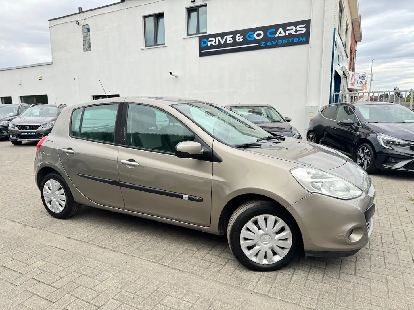 Renault Clio Clio 1.5 dCi 31.000 KM - 1 Eigenaar - Carpass !! Beige - 1