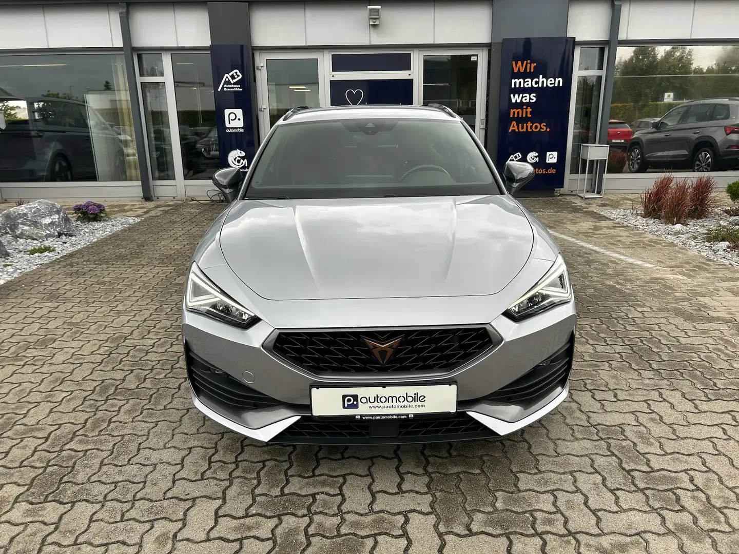 CUPRA Leon Cupra ST 2.0 TSI DSG*AHK*NAVI*LED*SH* Argent - 1