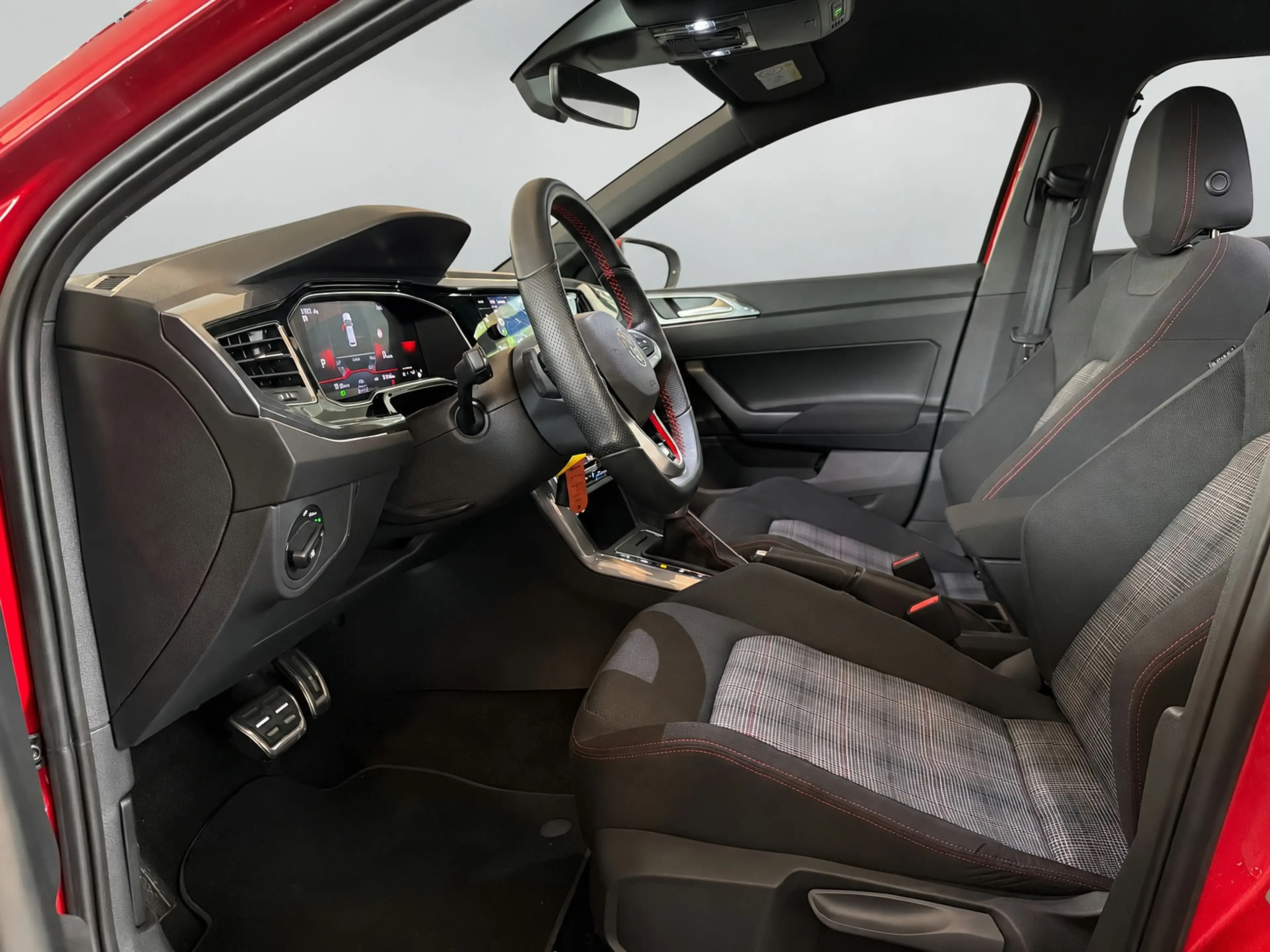 Volkswagen Polo GTI 2.0 TSI 210PK DSG SPORT VIRTUAL/LED/CARPLAY — photo 37