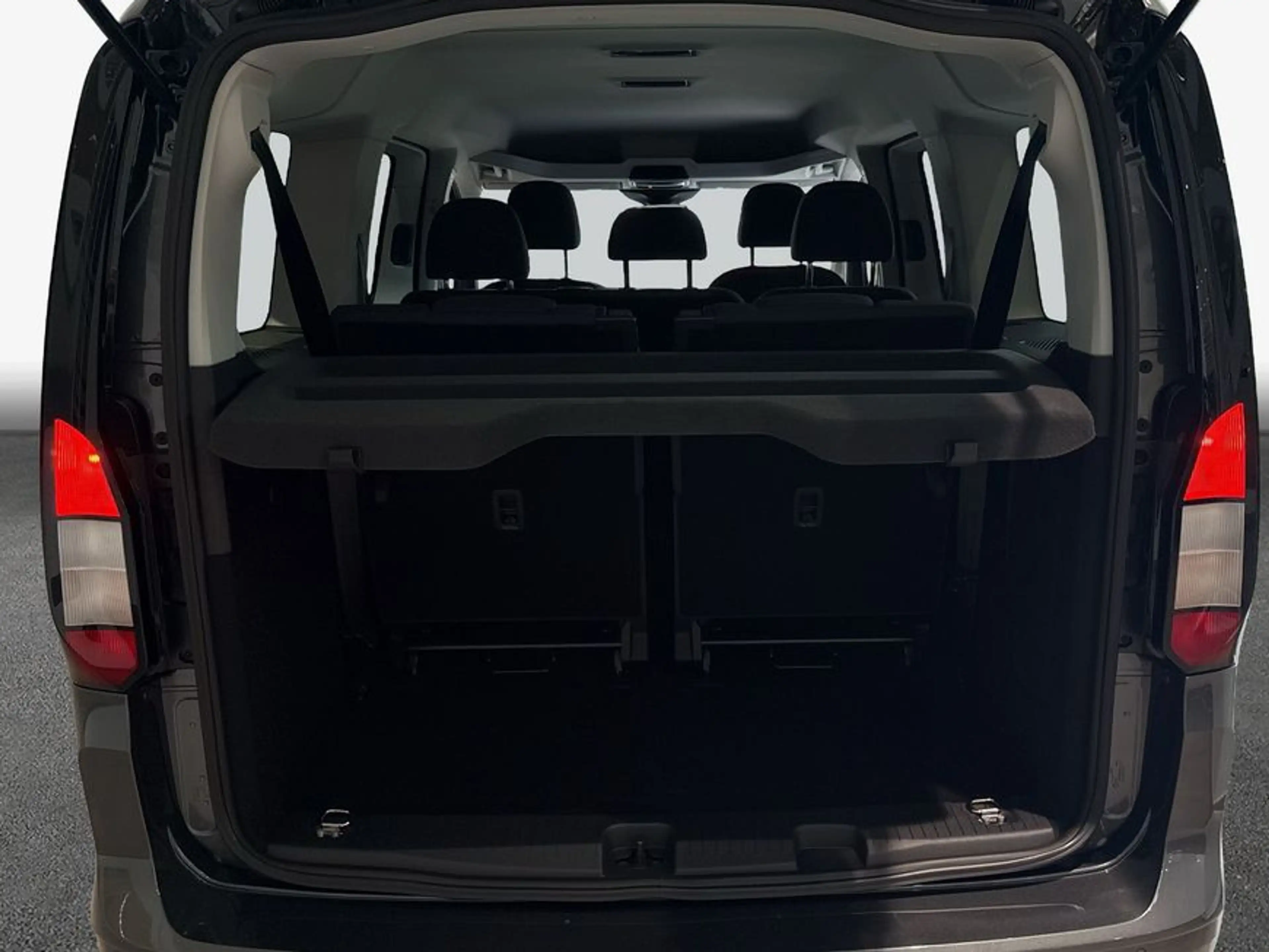Ford Grand Tourneo Connect 1.5 EcoBoost Aut. TITANIUM — photo 8