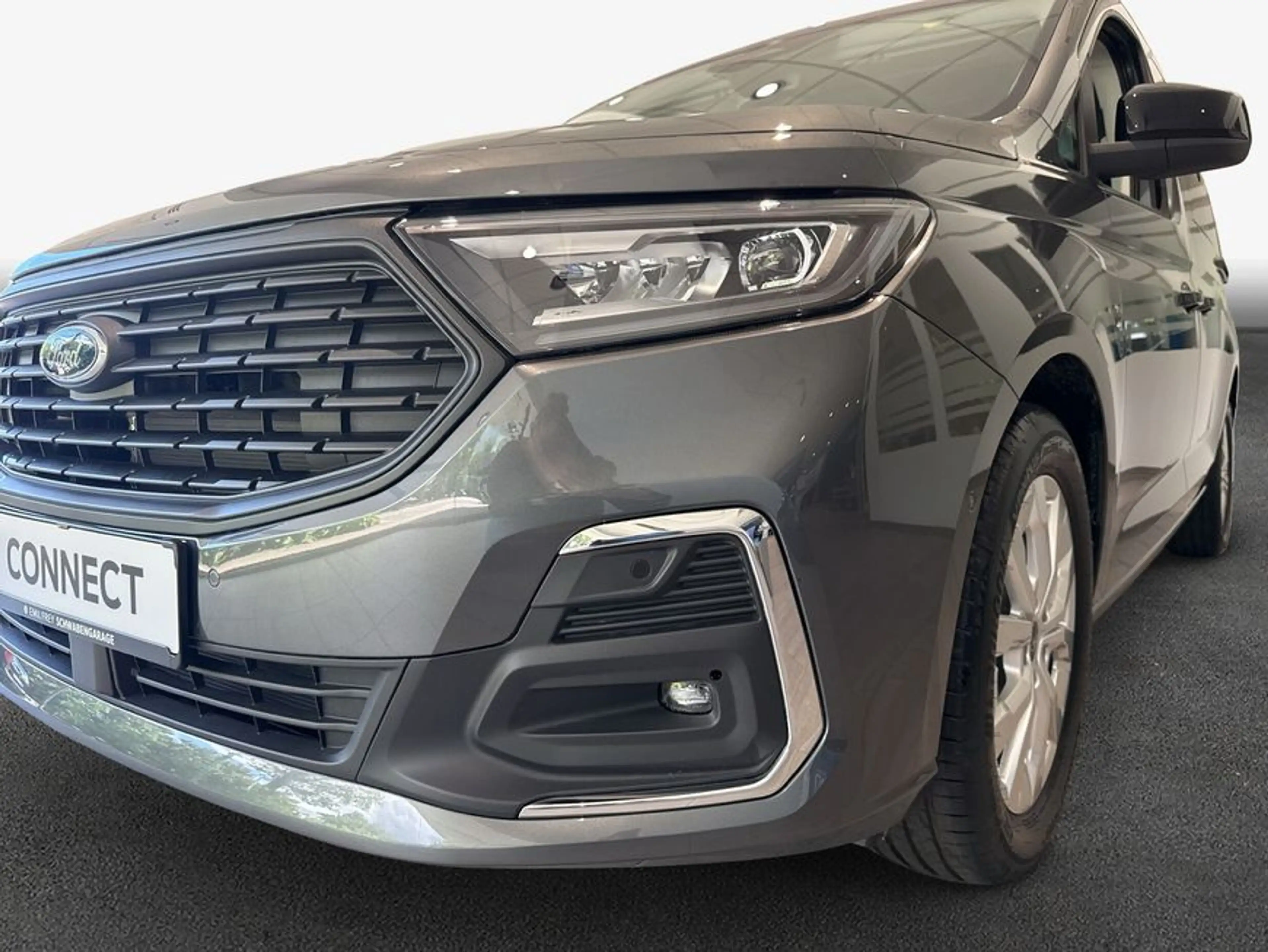 Ford Grand Tourneo Connect 1.5 EcoBoost Aut. TITANIUM — photo 6