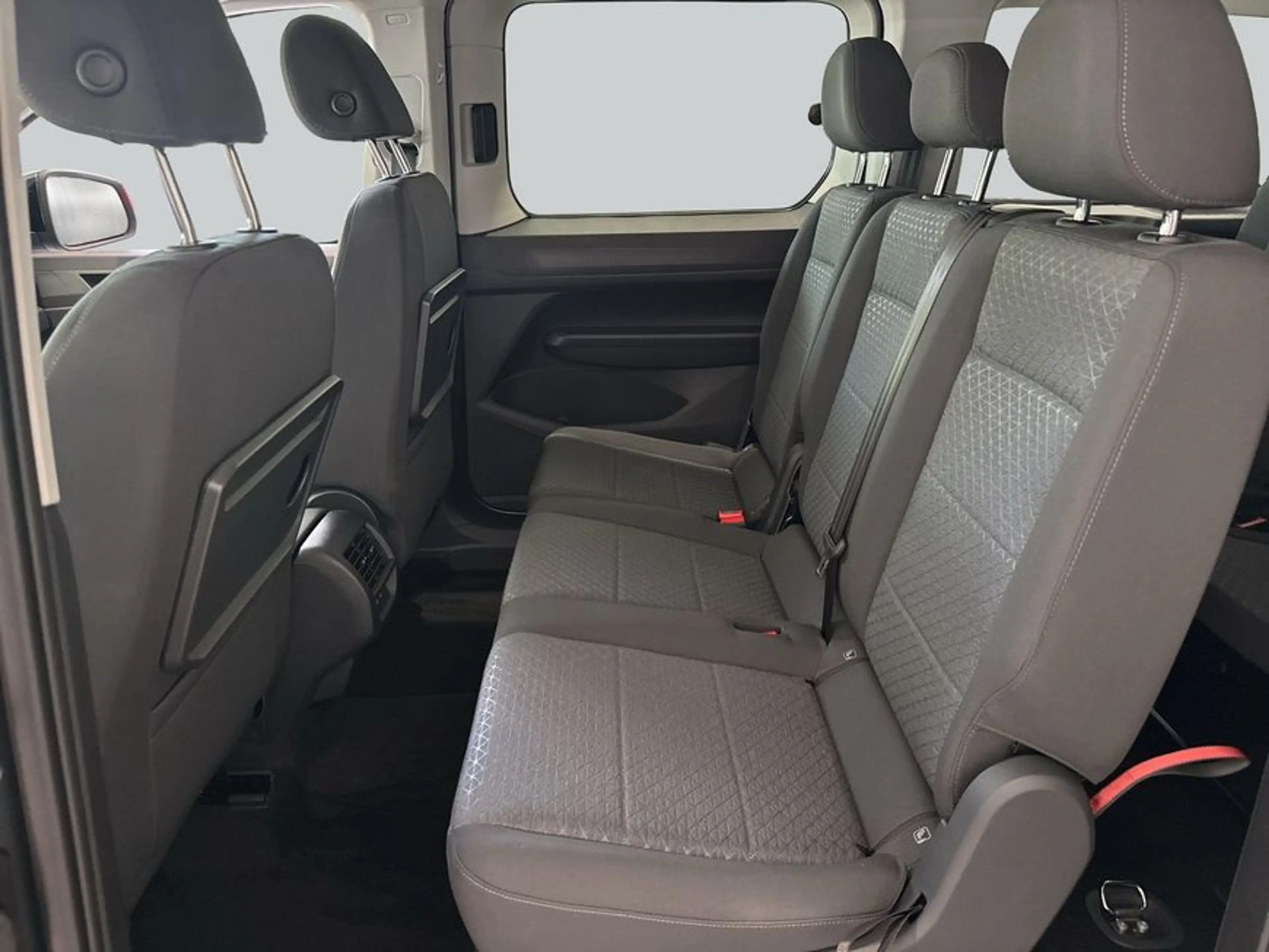 Ford Grand Tourneo Connect 1.5 EcoBoost Aut. TITANIUM — photo 11