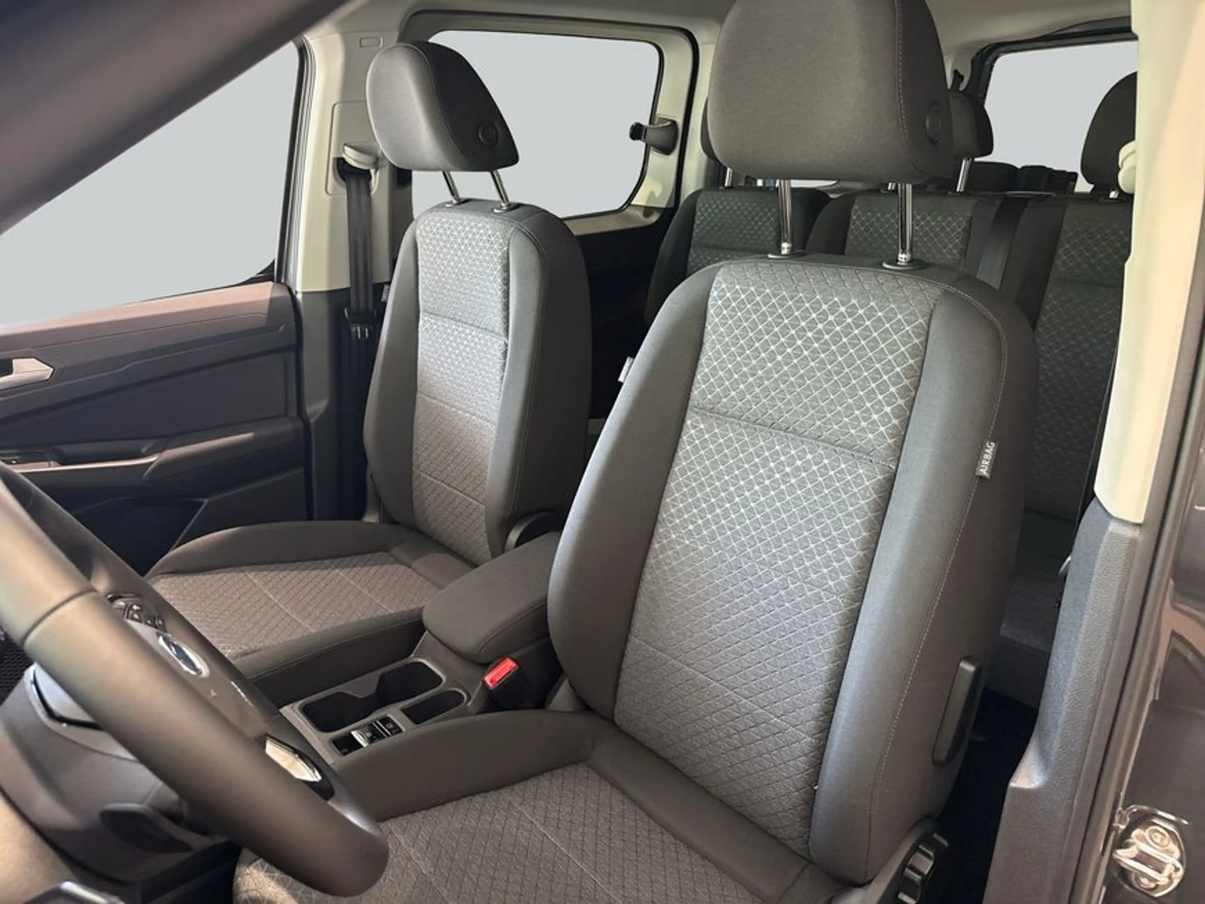 Ford Grand Tourneo Connect 1.5 EcoBoost Aut. TITANIUM — photo 10