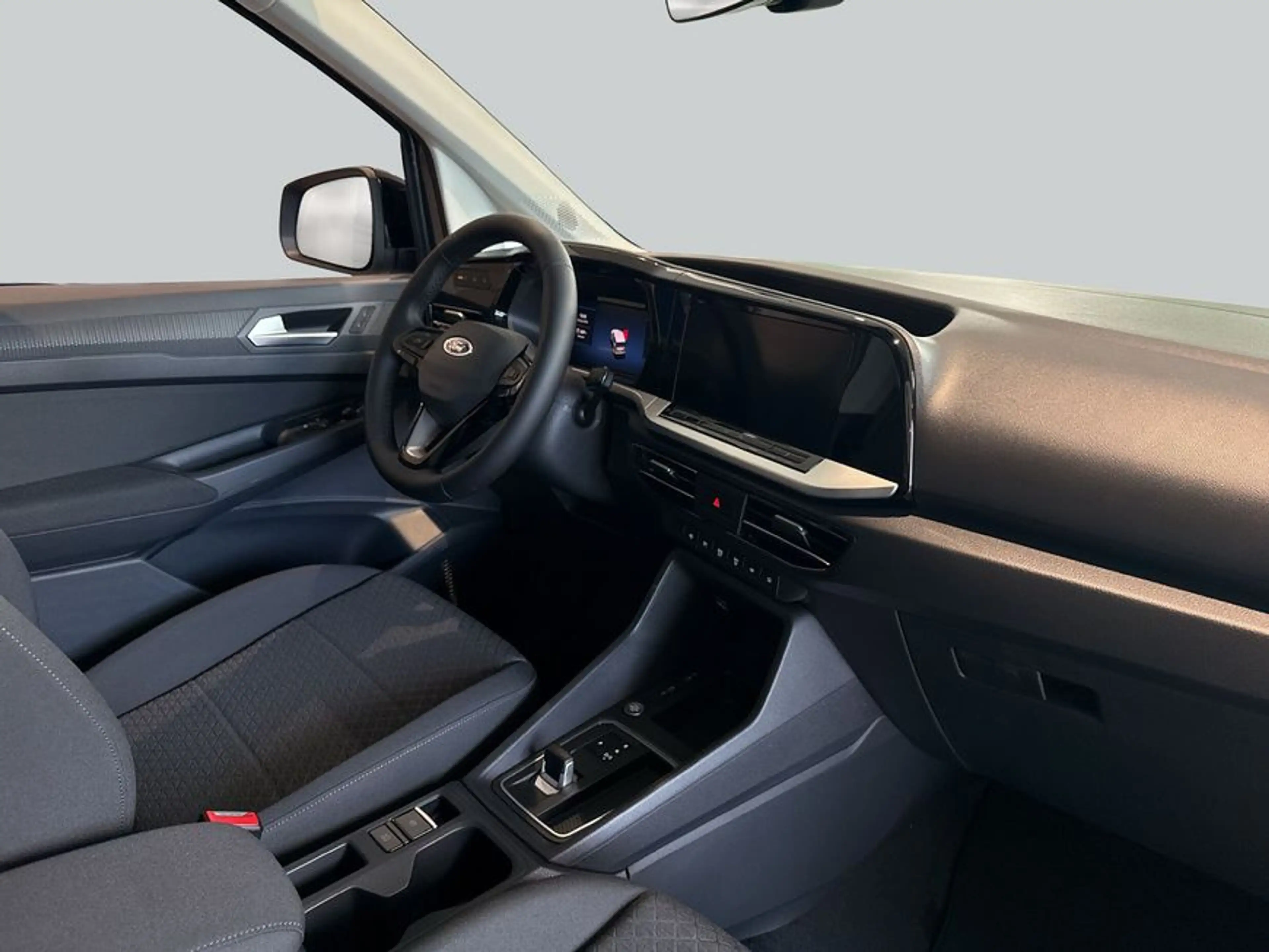 Ford Grand Tourneo Connect 1.5 EcoBoost Aut. TITANIUM — photo 15